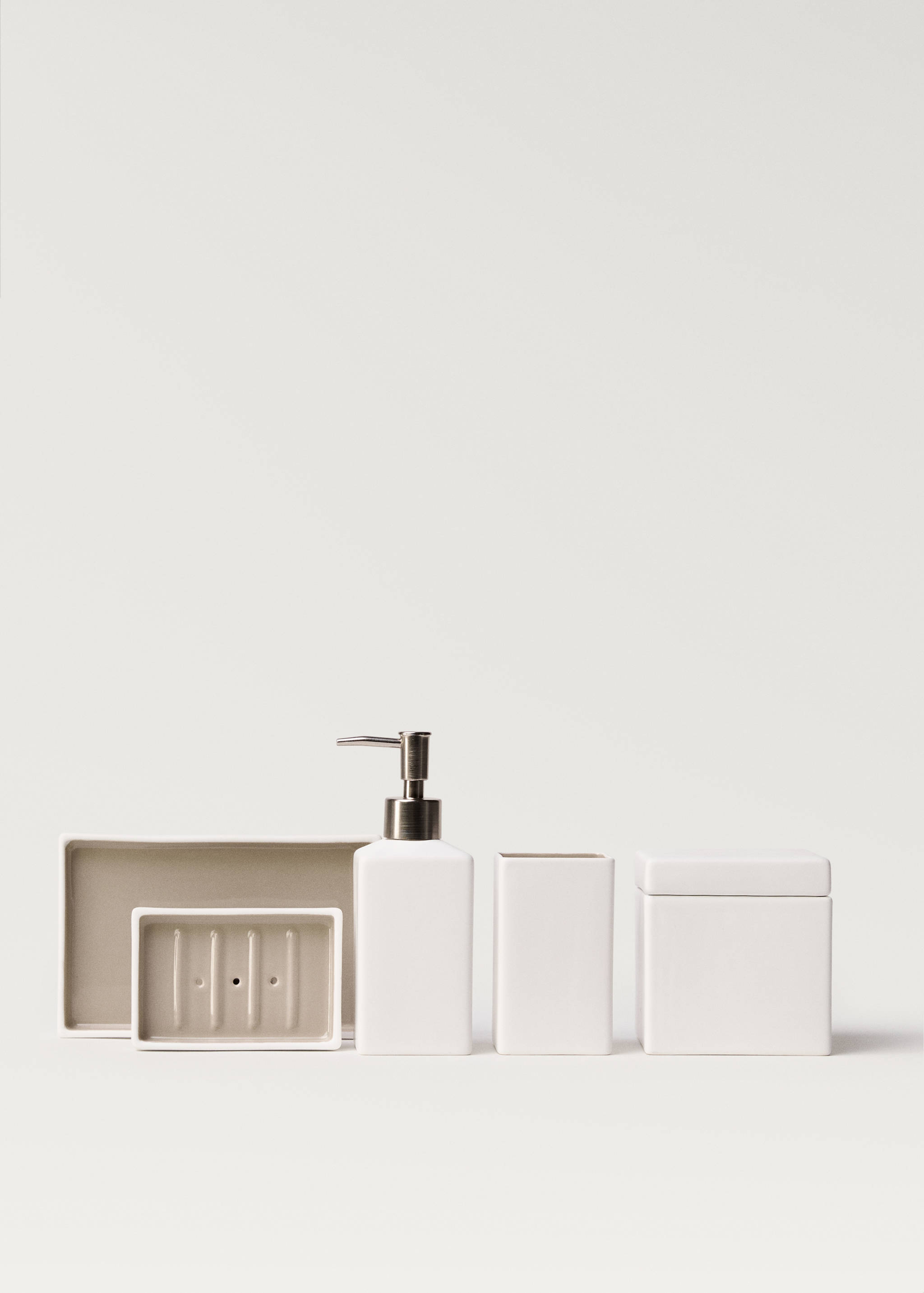 Two-tone earthenware bathroom tumbler - Details of the article 3