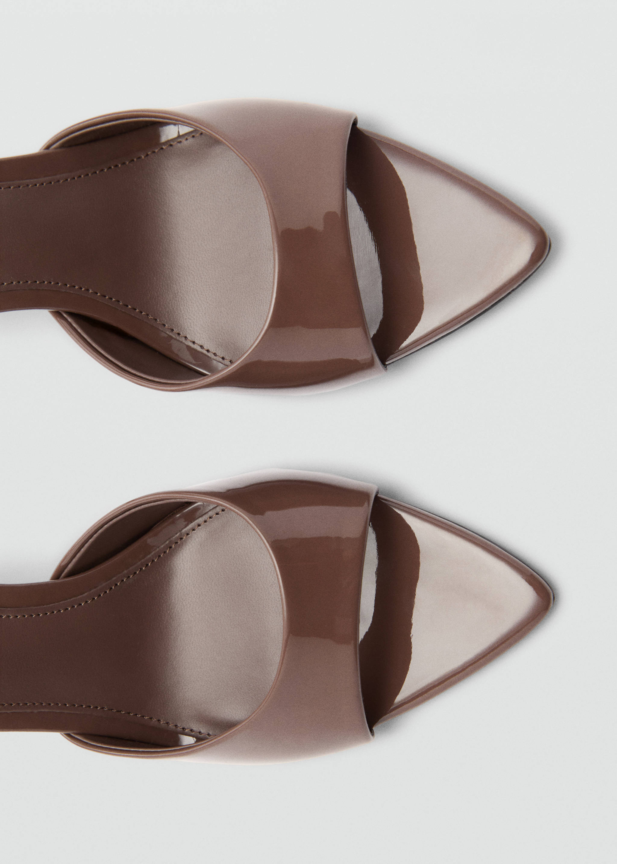 Patent leather effect heeled sandal - Details of the article 3