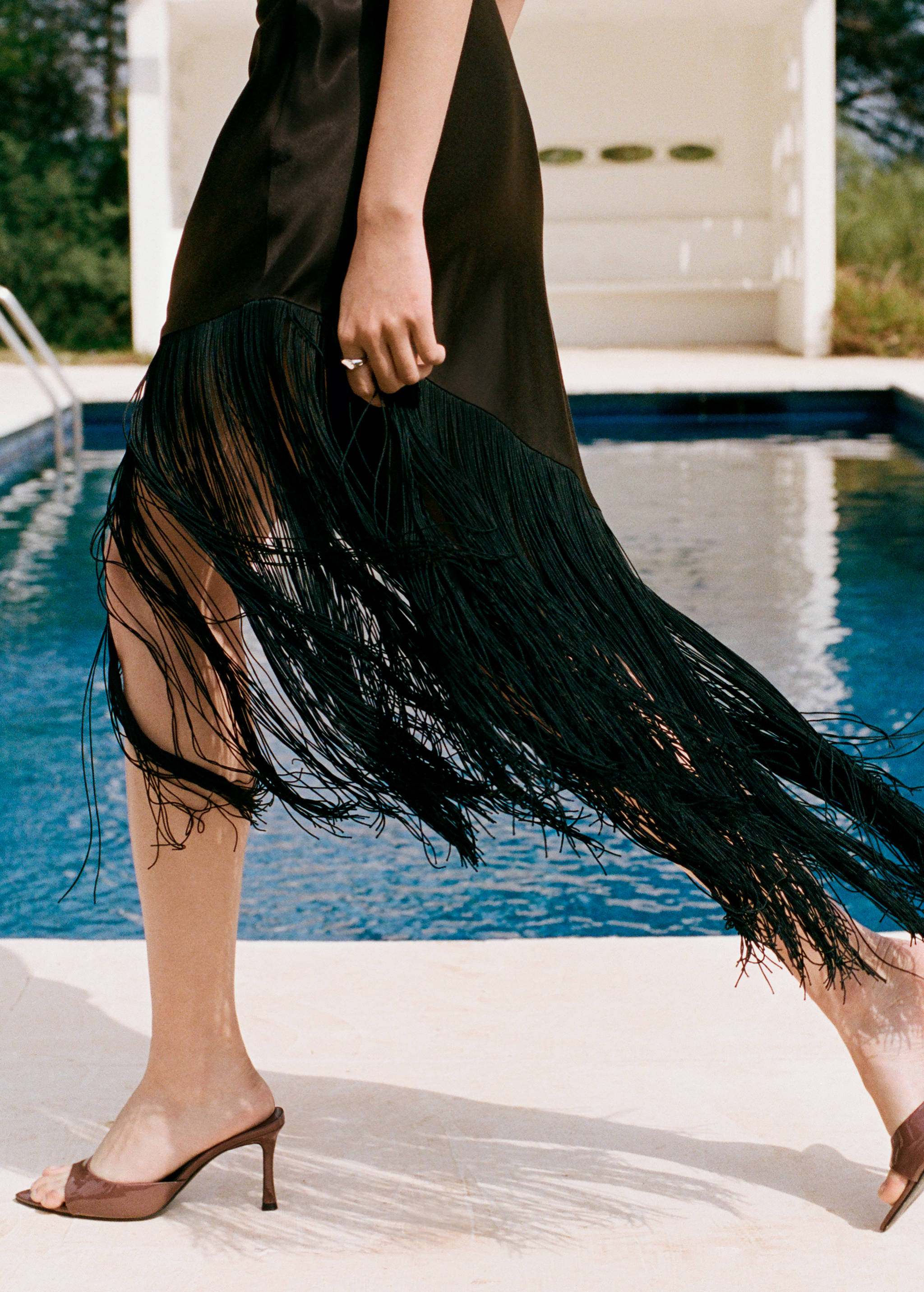 Patent leather effect heeled sandal - Details of the article 5