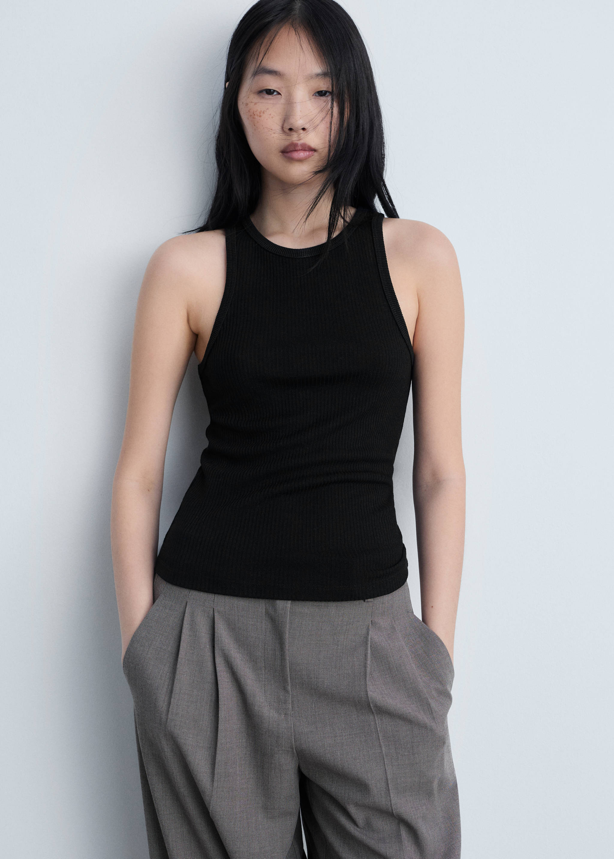 Fine ribbed knit top - Medium plane