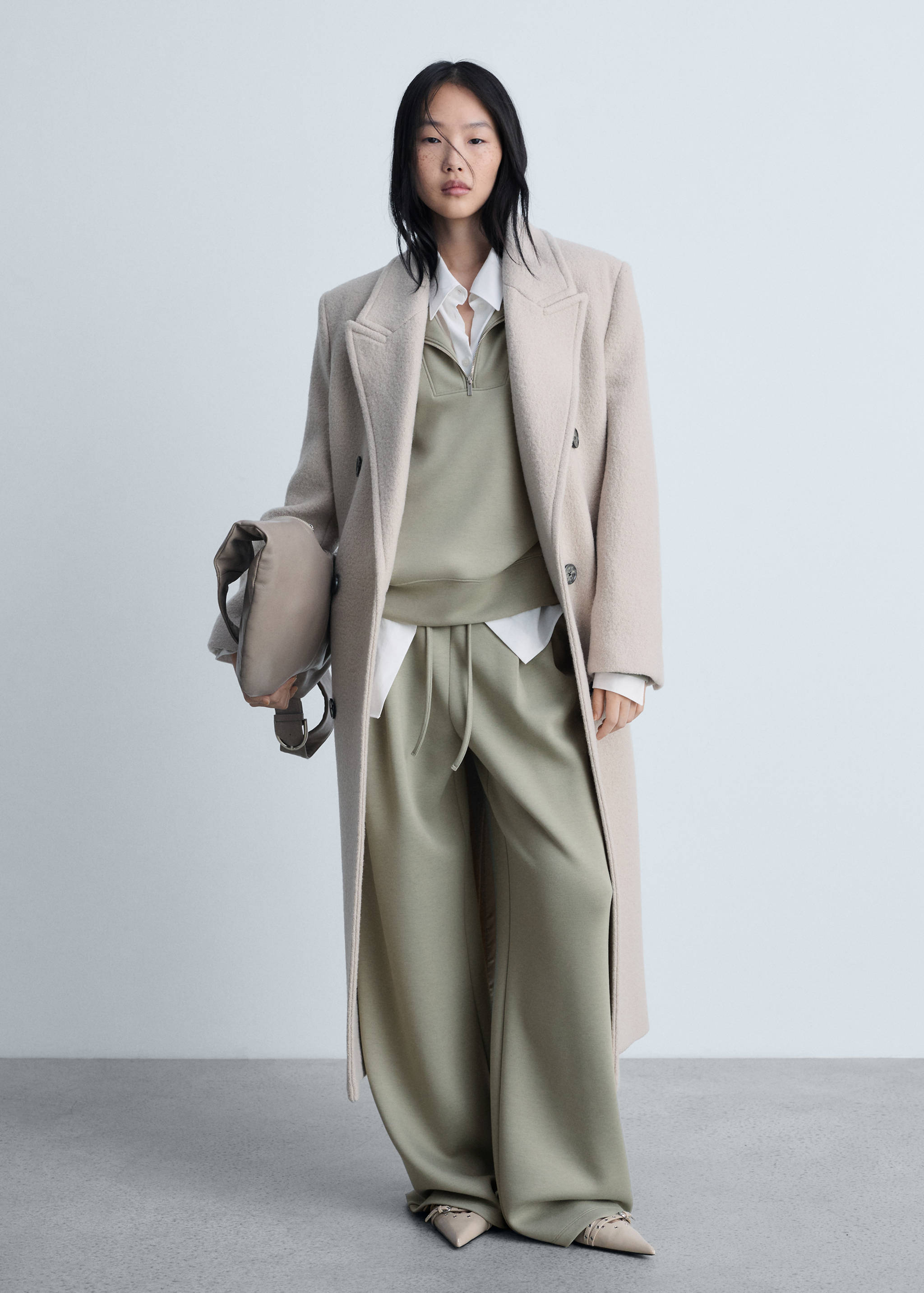 Трикотажный свитшот с воротником и молнией - Общий план