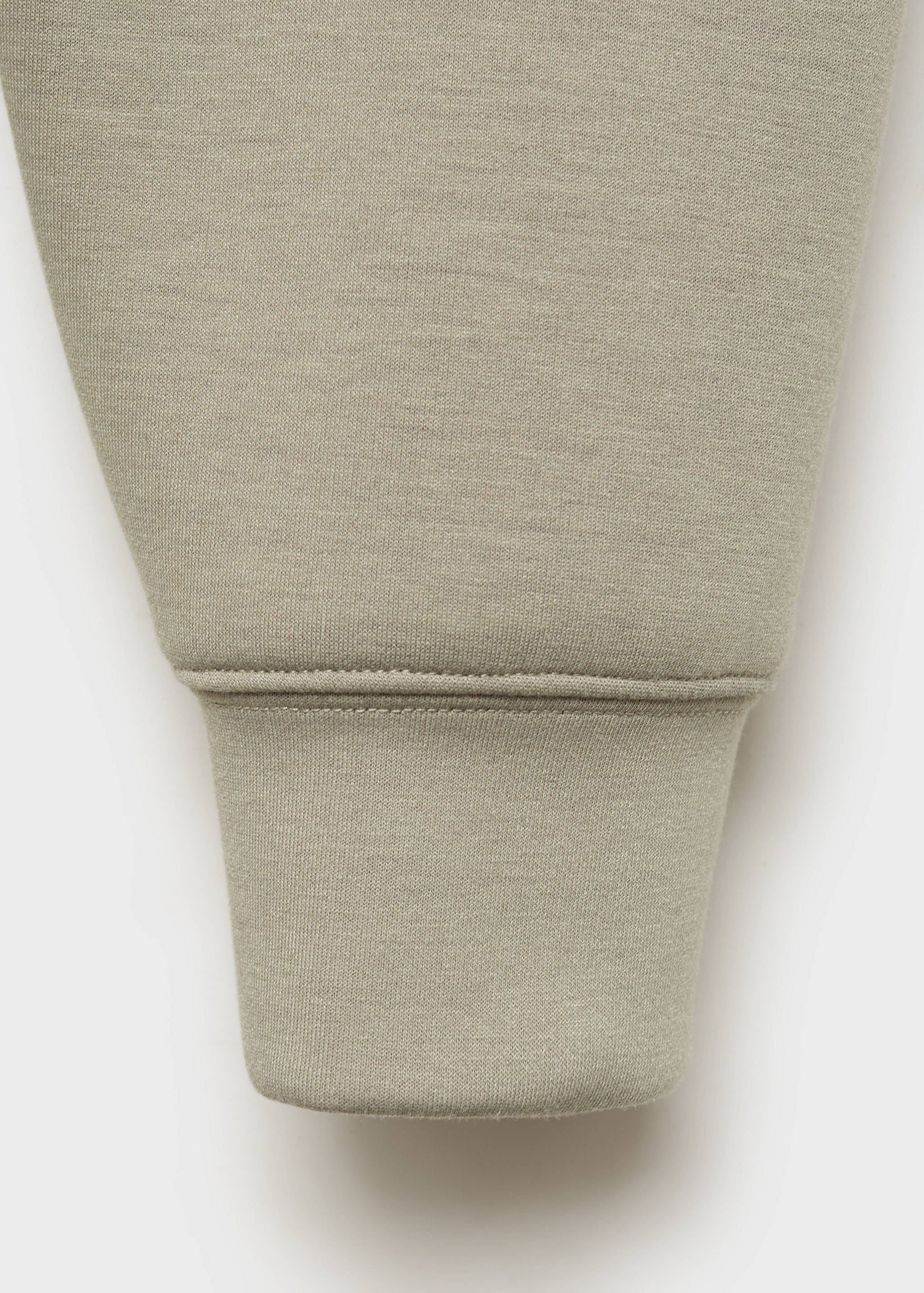 Трикотажный свитшот с воротником и молнией - Деталь изделия 0