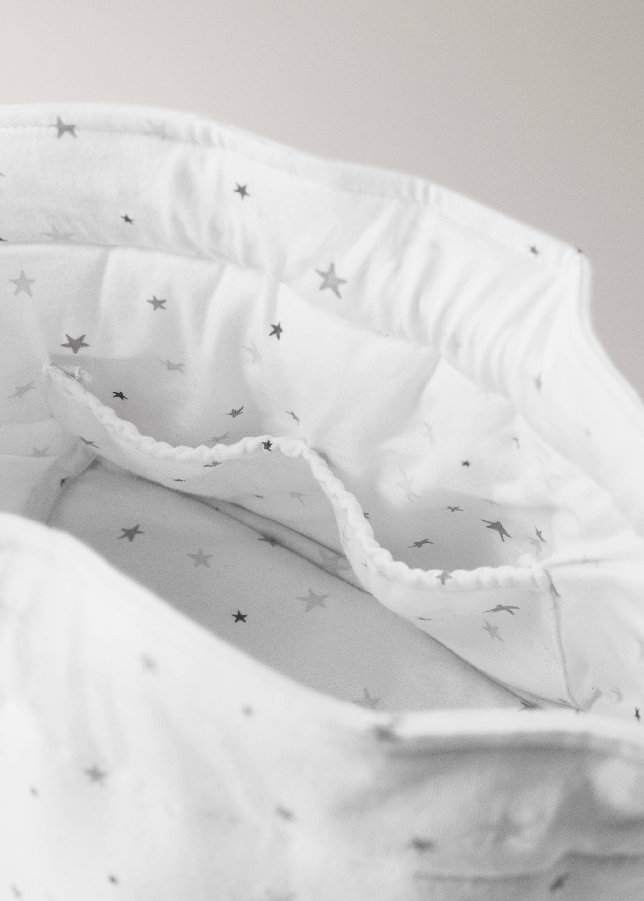 Organiser changing mat with star print - Details of the article 4