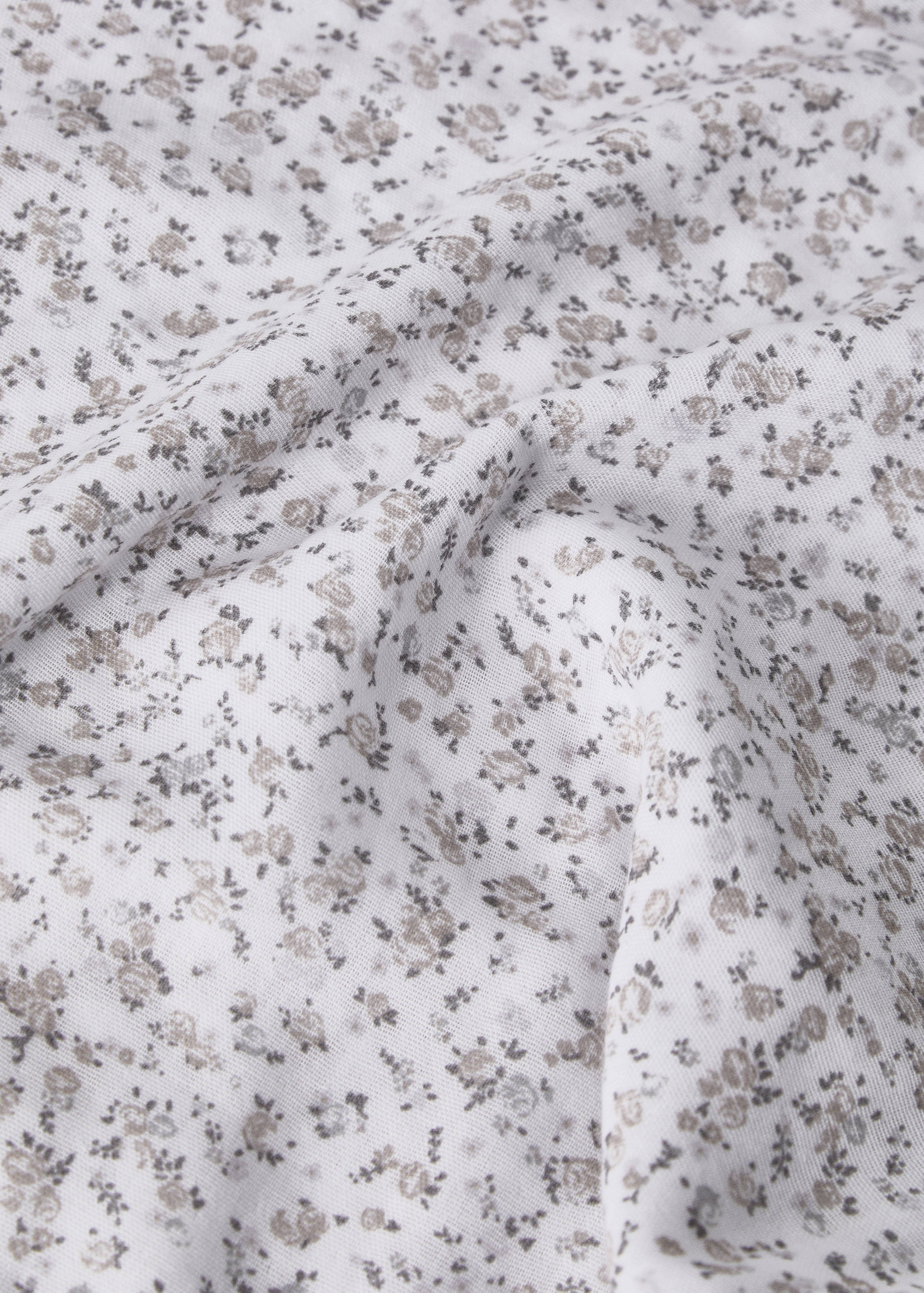 Cotton baby swaddle with mini-floral print - Details of the article 3
