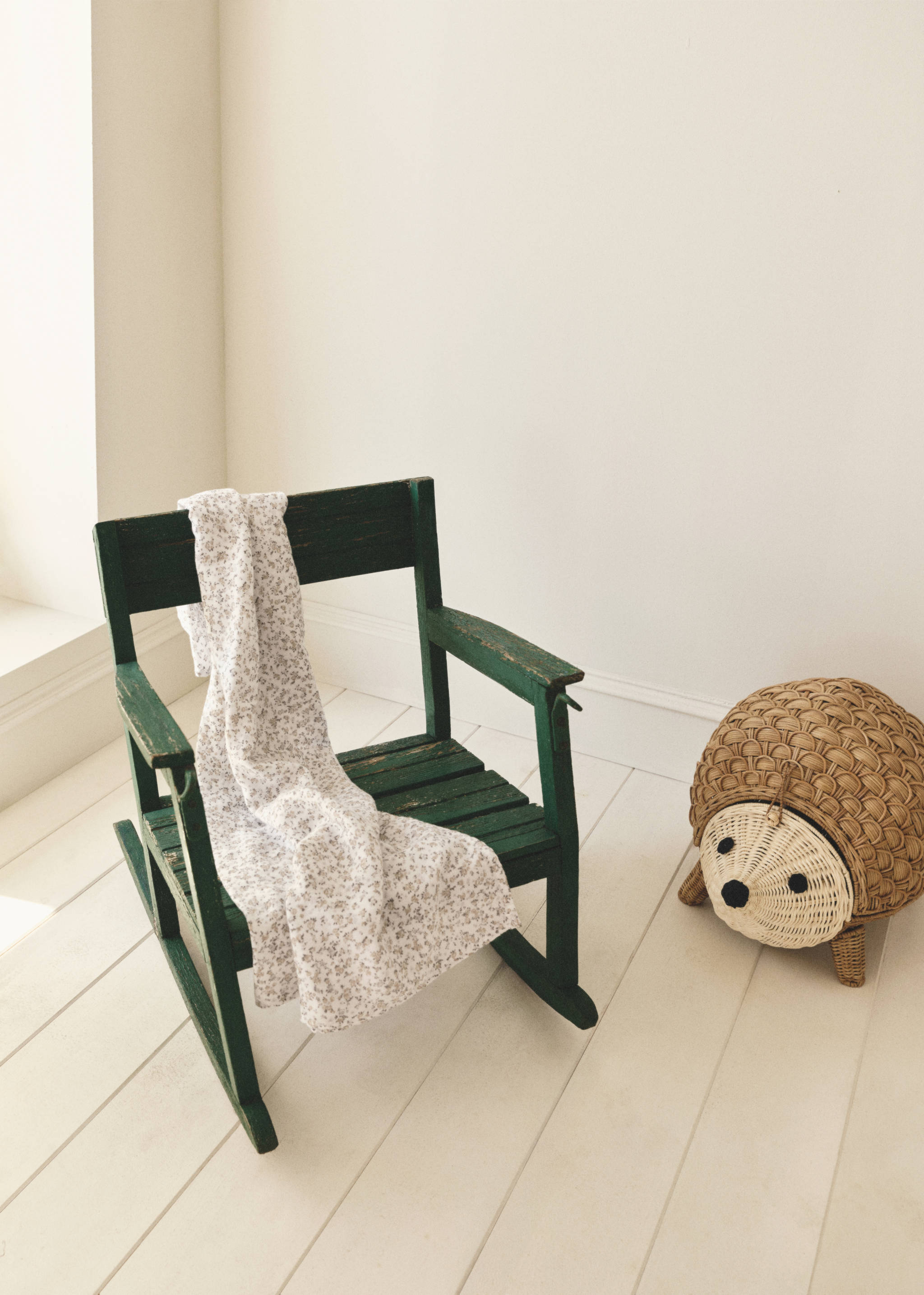 Cotton baby swaddle with mini-floral print - Details of the article 6