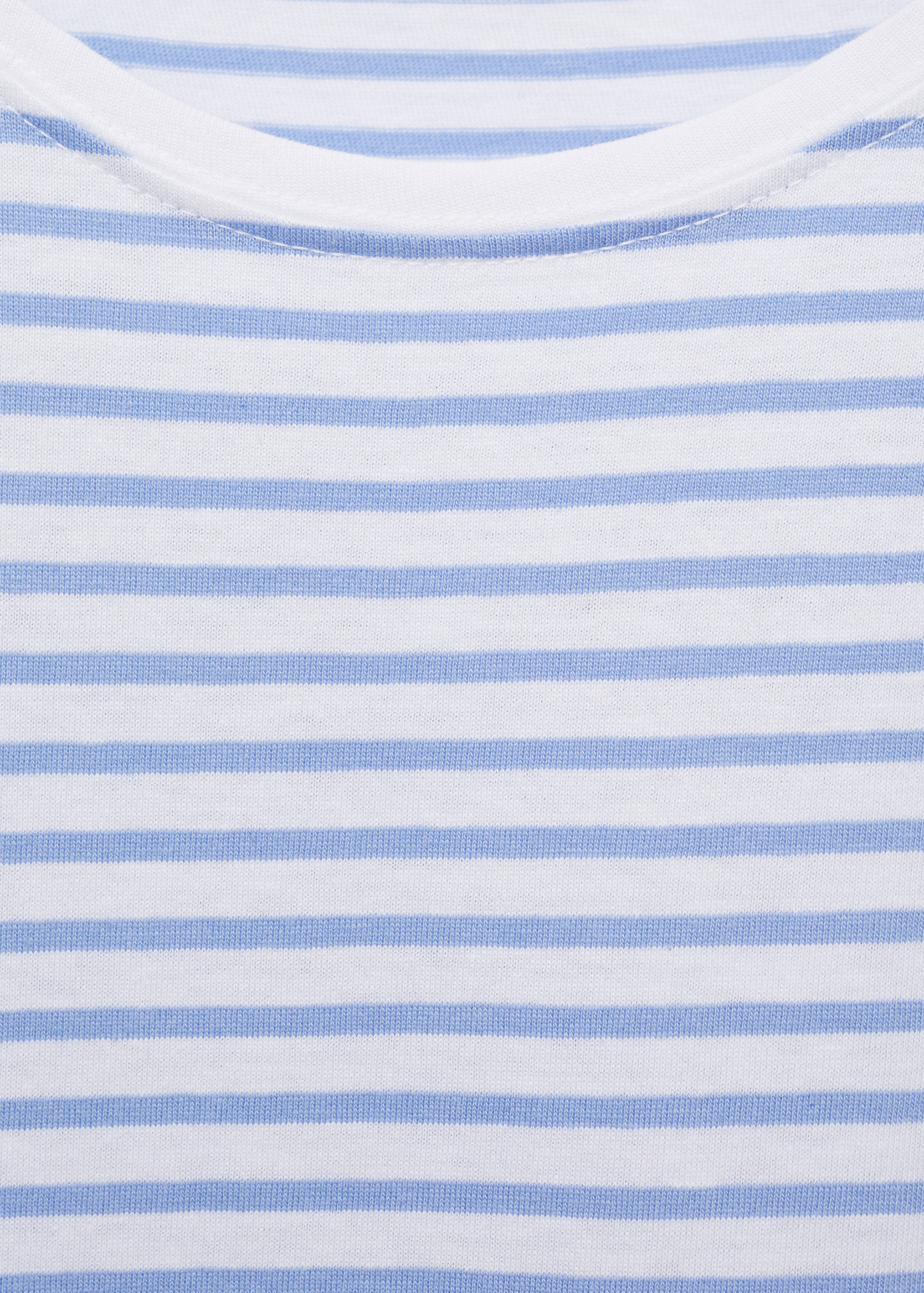 Striped short-sleeved t-shirt - Details of the article 8