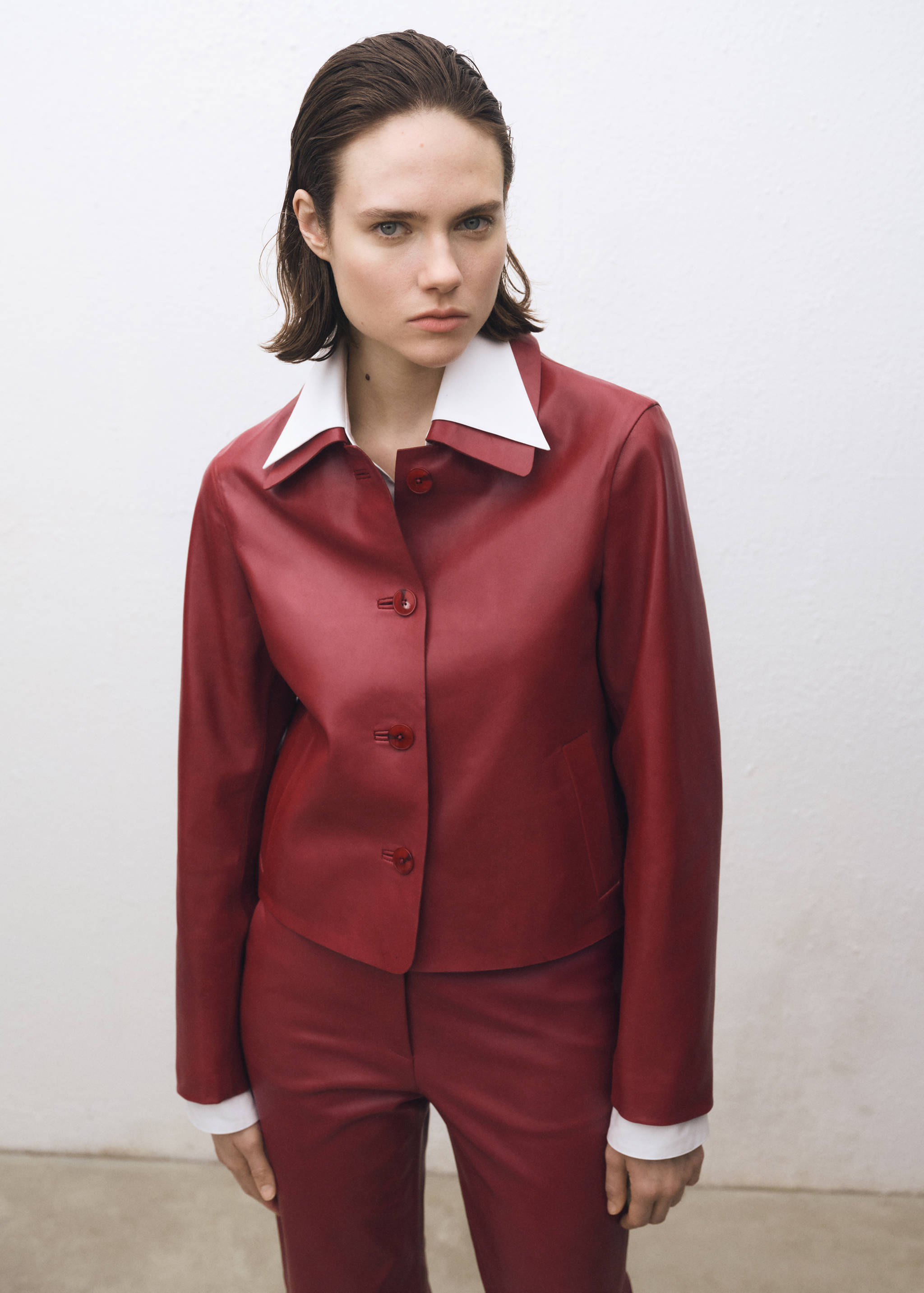 Jaqueta pell botons - Pla mig