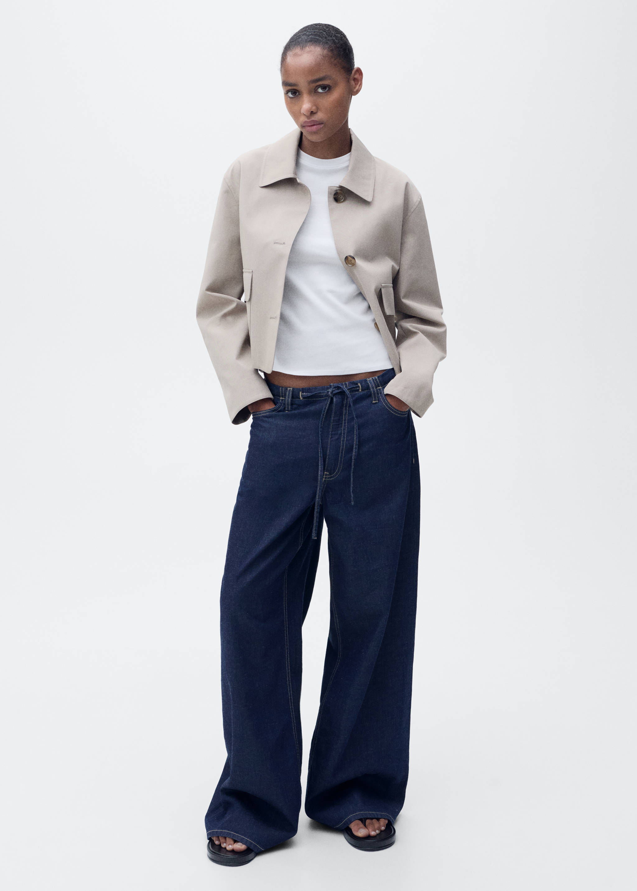 Приталенная футболка из хлопка - Общий план