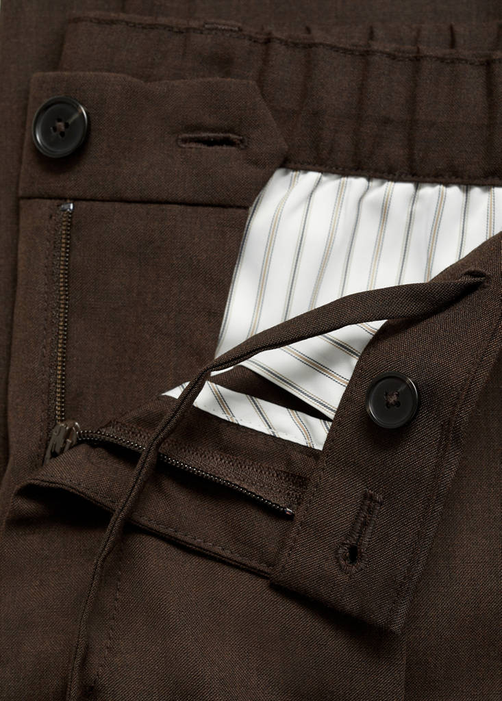 Slim-fit pleated cool wool trousers — Chocolate