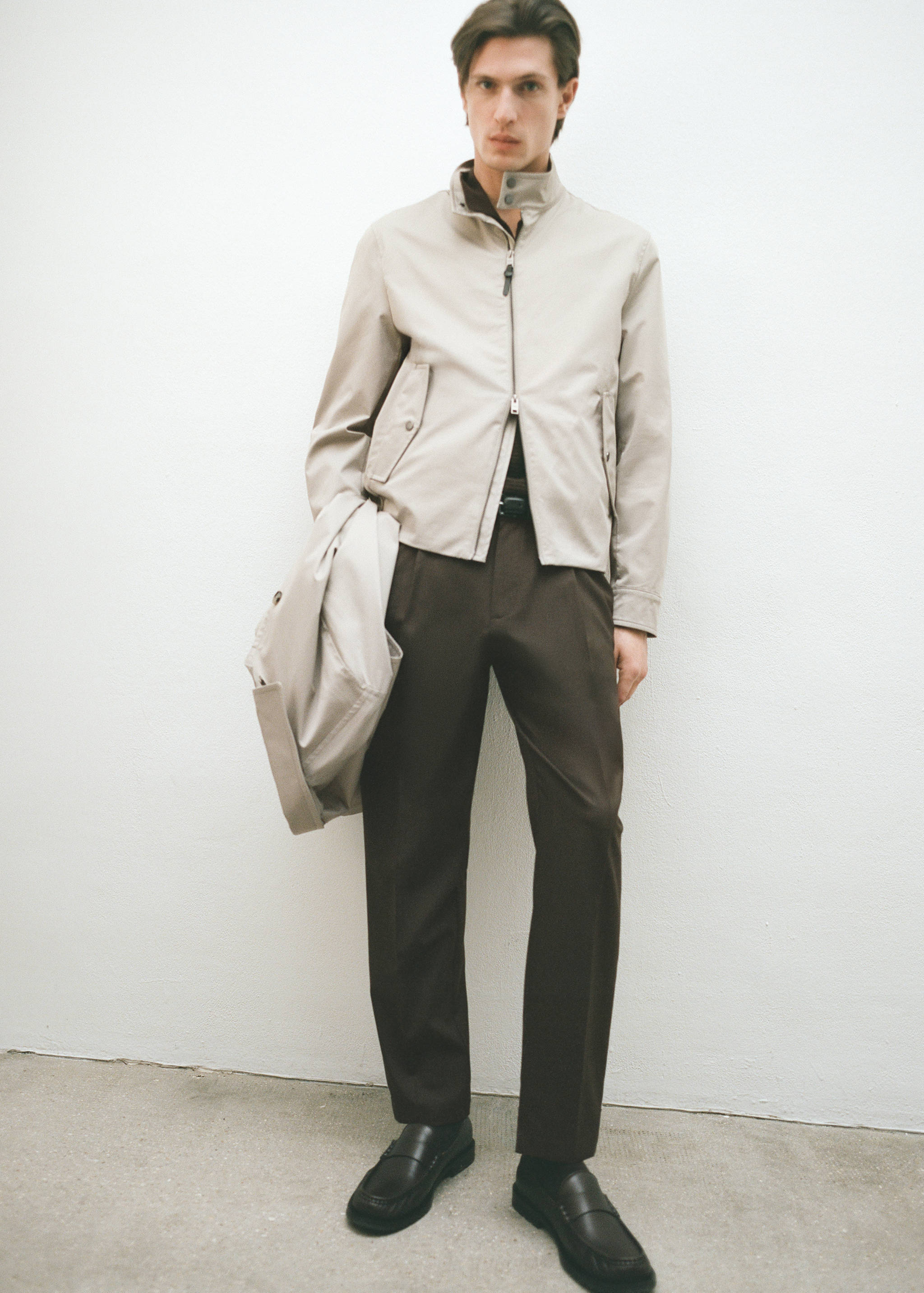 Slim-fit pleated cool wool pants - Details of the article 5