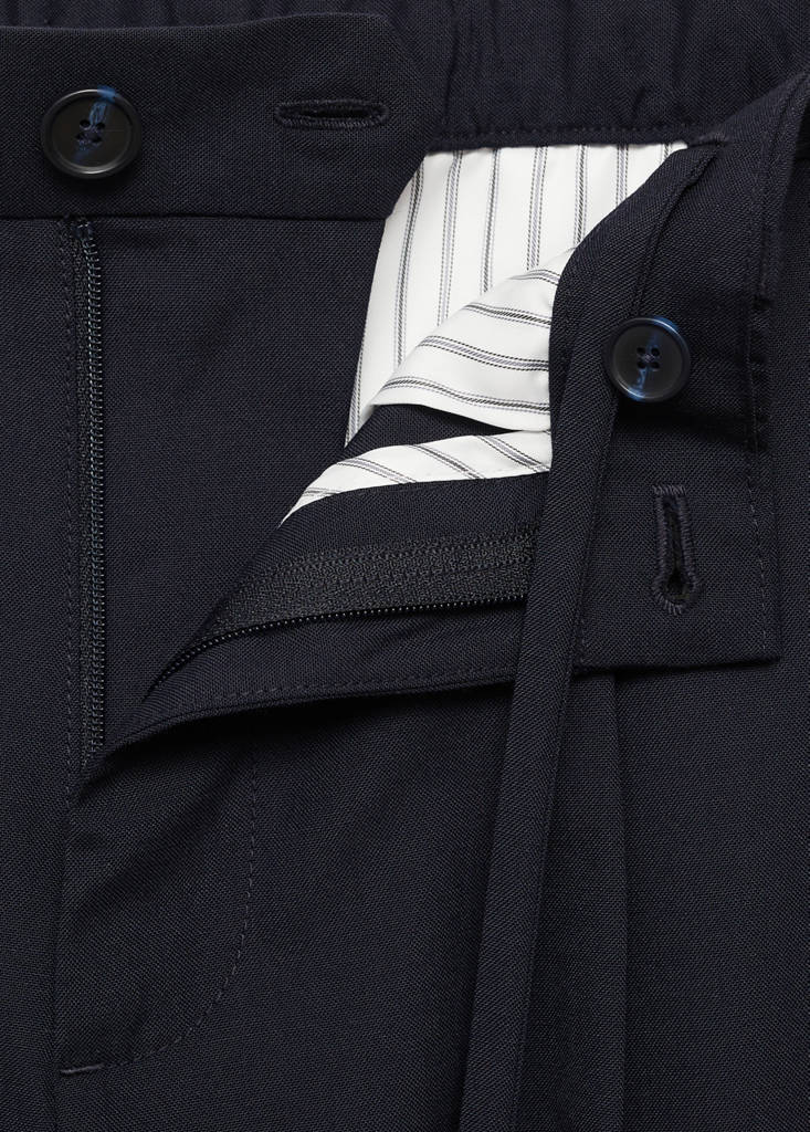 Slim-fit pleated cool wool trousers — Night Blue