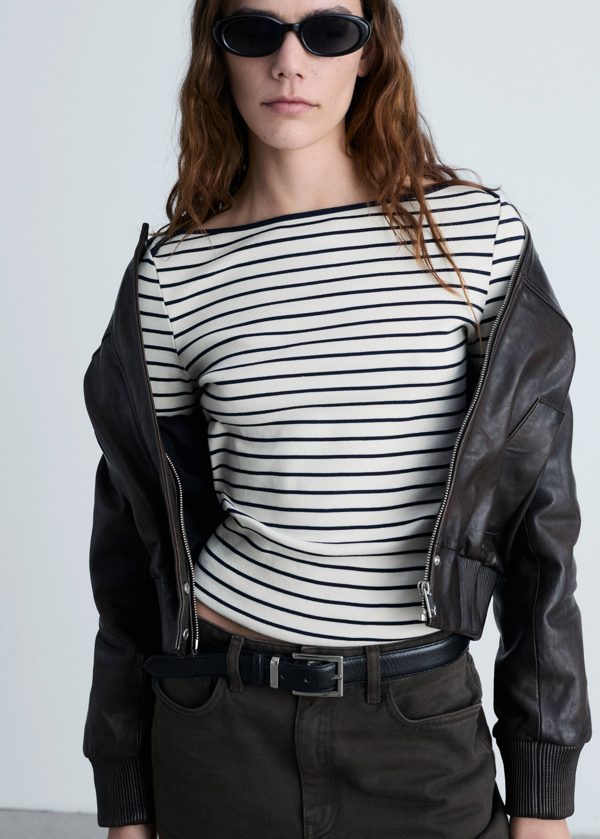 Striped boat-neck t-shirt - Details of the article 2