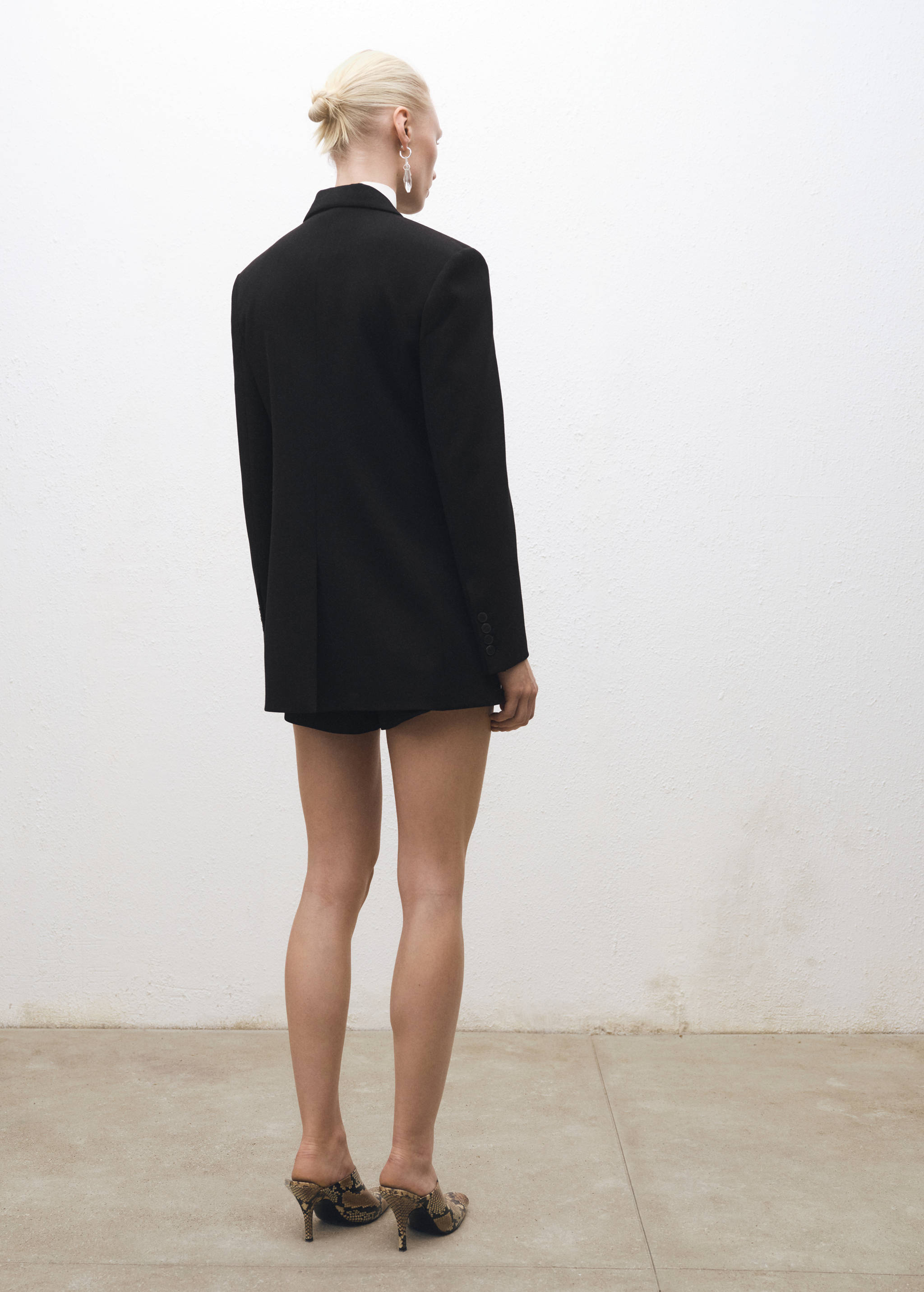 Blazer de fato reto com botões - Verso do artigo