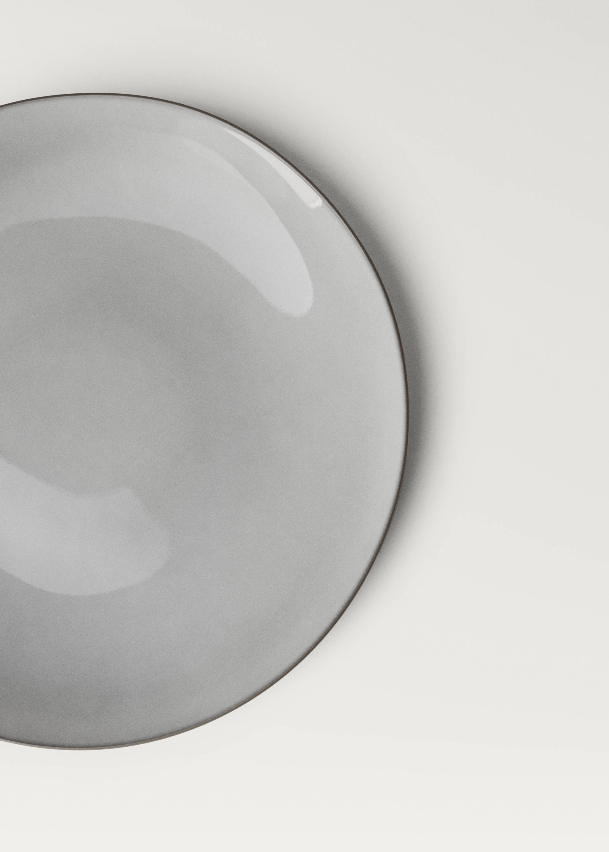 Plat postres gres vora contrast - Detall de l'article 1