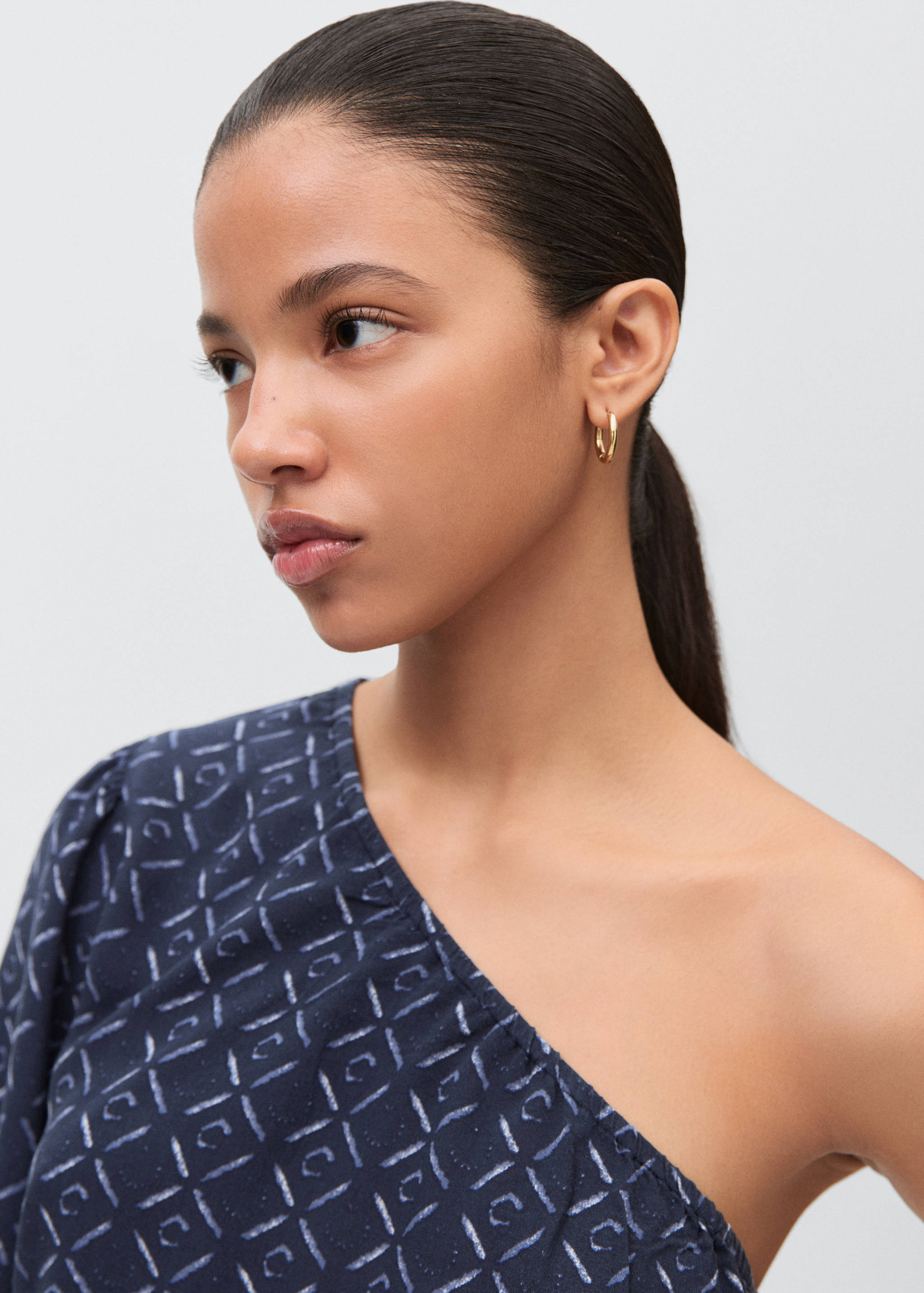 Asymmetric long jumpsuit - Details of the article 1