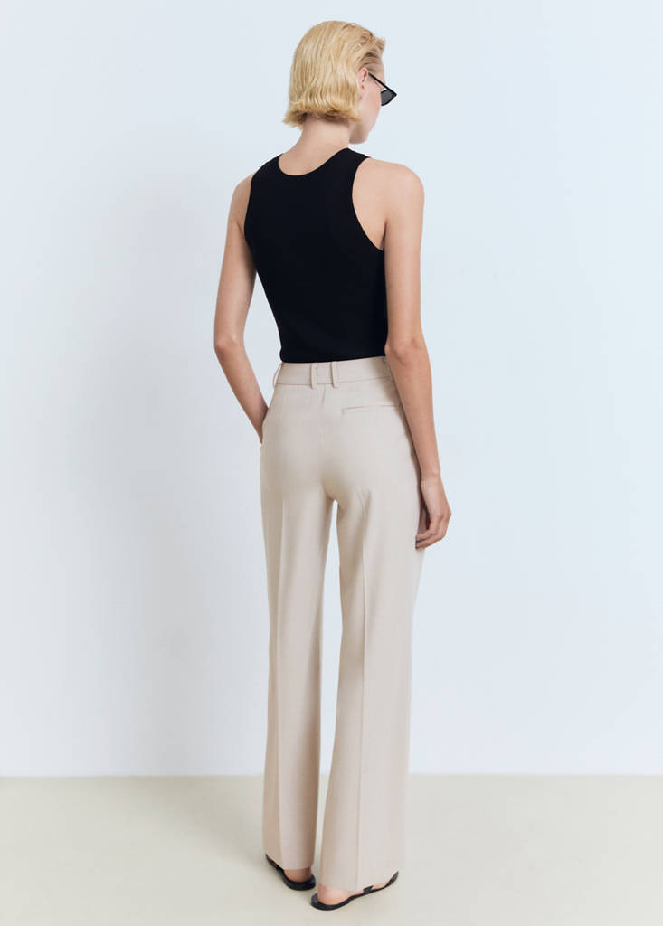 Straight-fit pleated trousers — Beige