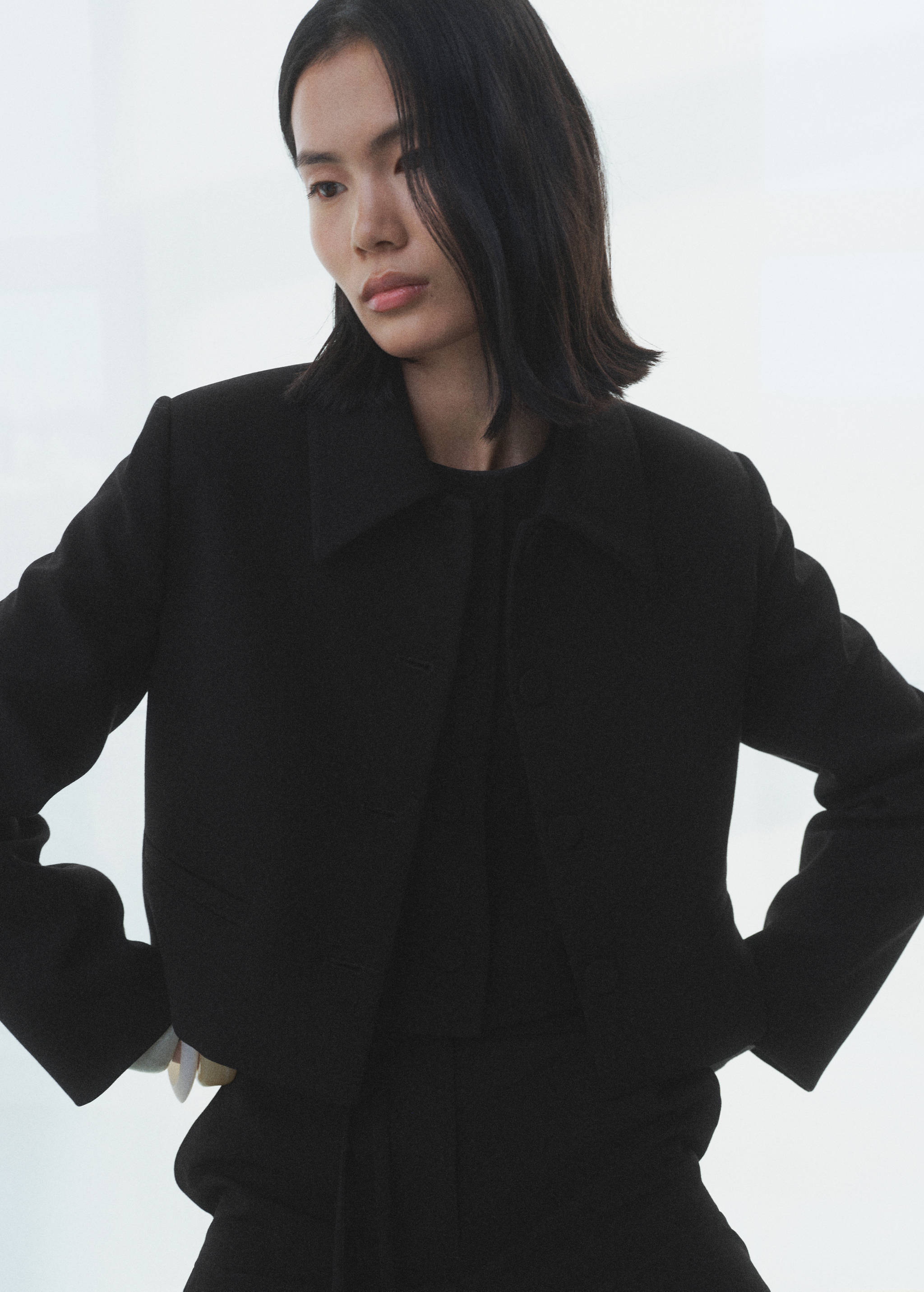 Suit jacket with lapels - Details of the article 2