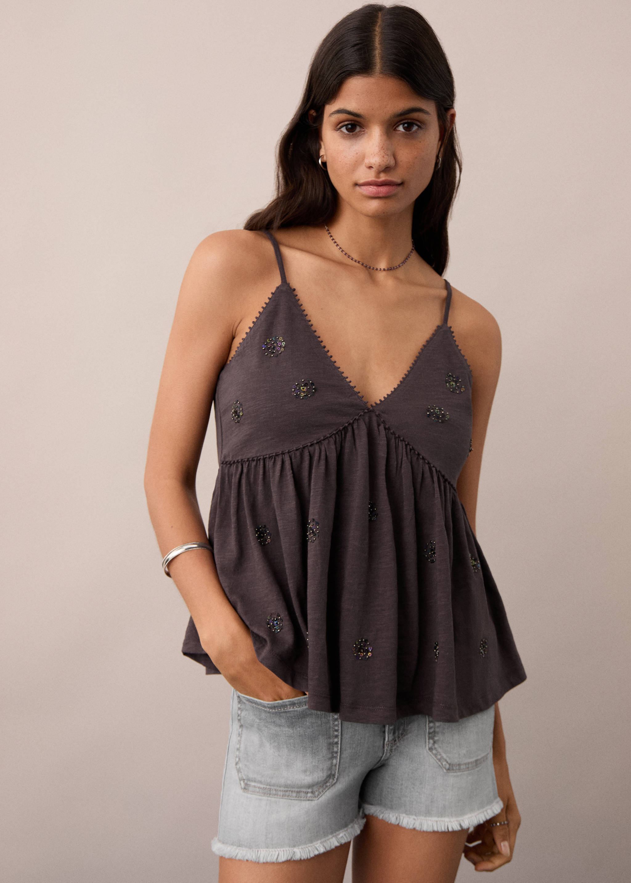 Denim shorts with frayed hem - General plane