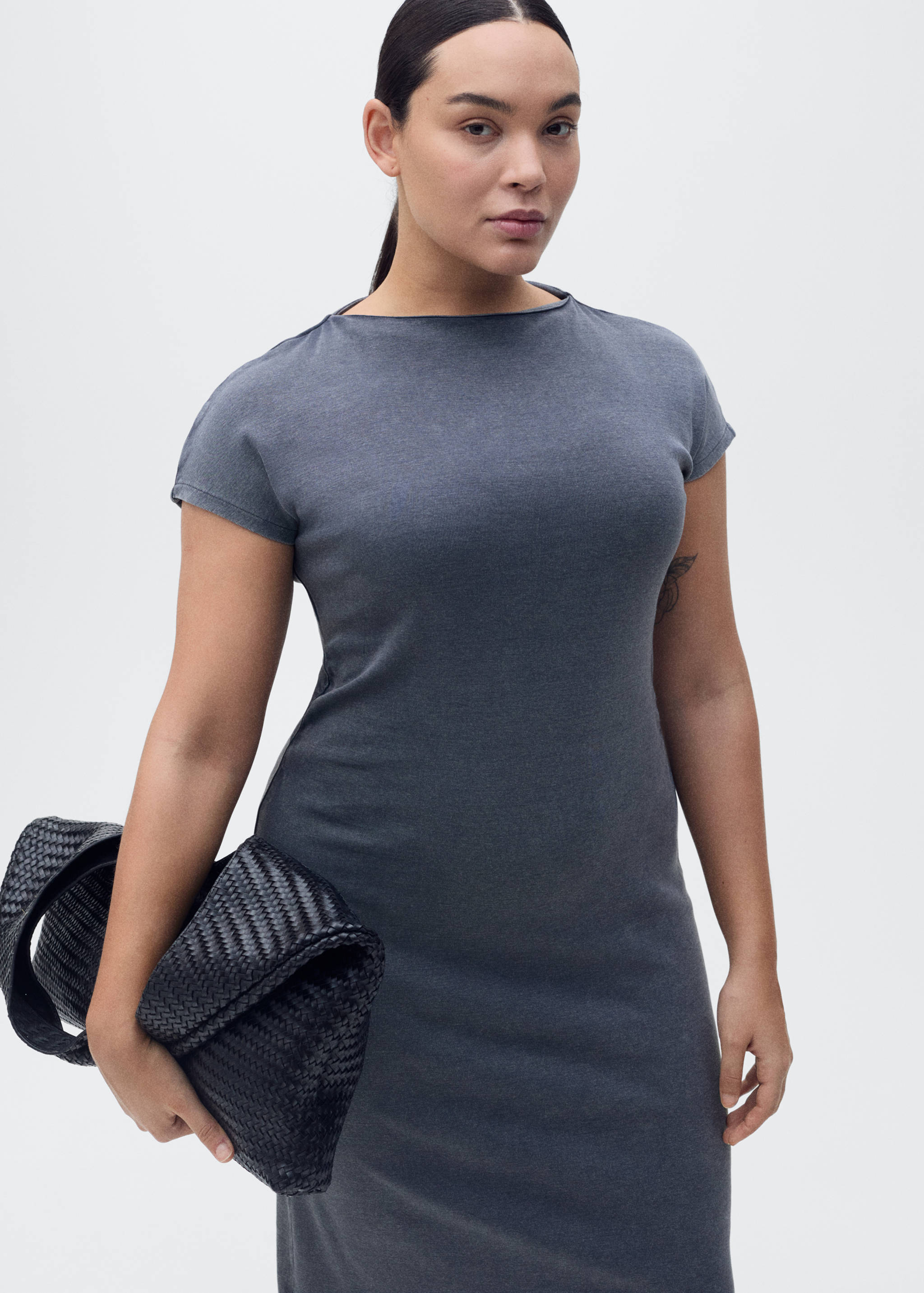 Vestido midi com pormenor drapeado - Pormenor do artigo 5