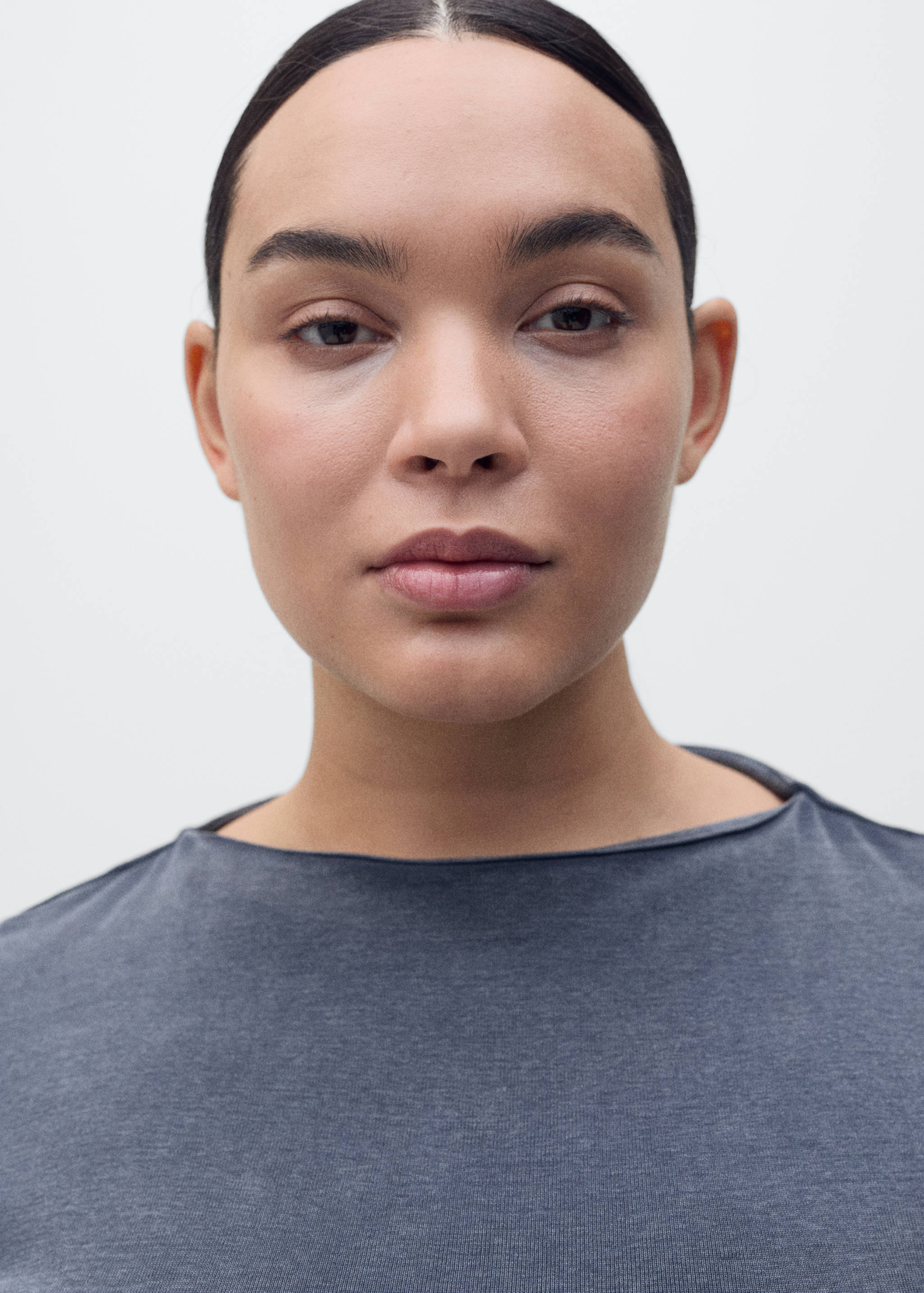 Vestido midi com pormenor drapeado - Pormenor do artigo 4