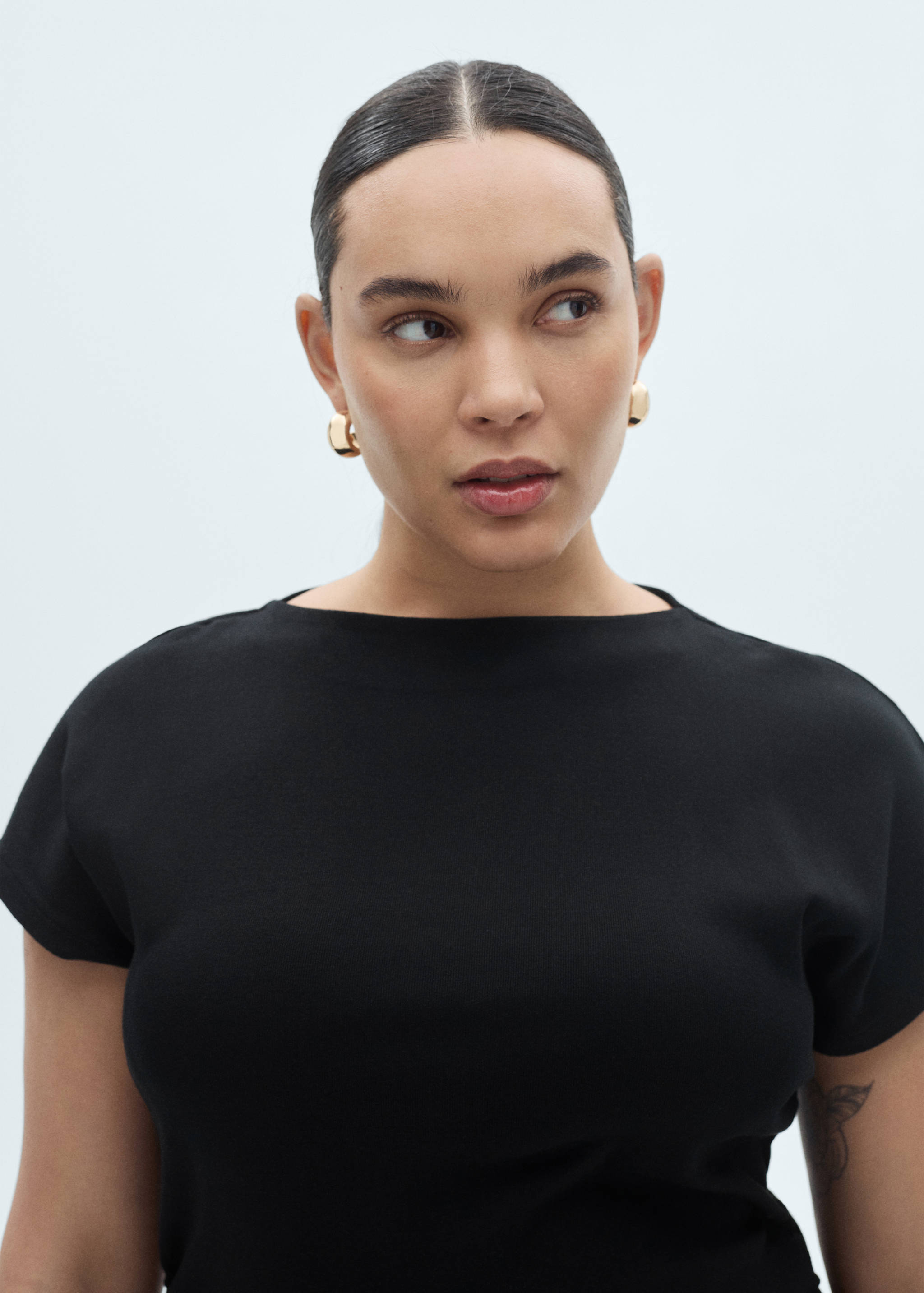 Vestido midi com pormenor drapeado - Pormenor do artigo 4