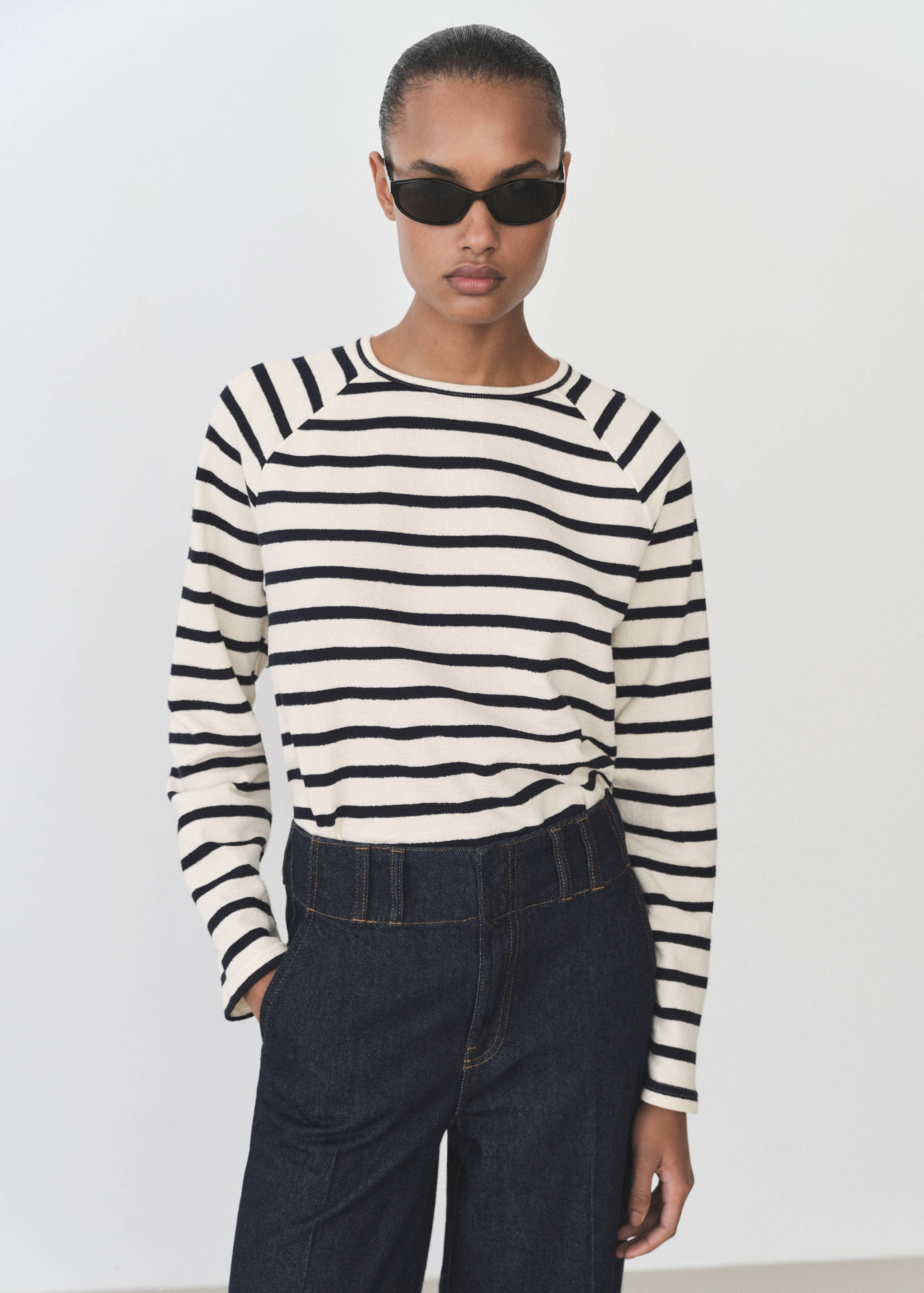 Rundhals-Sweatshirt - Mittlere Ansicht