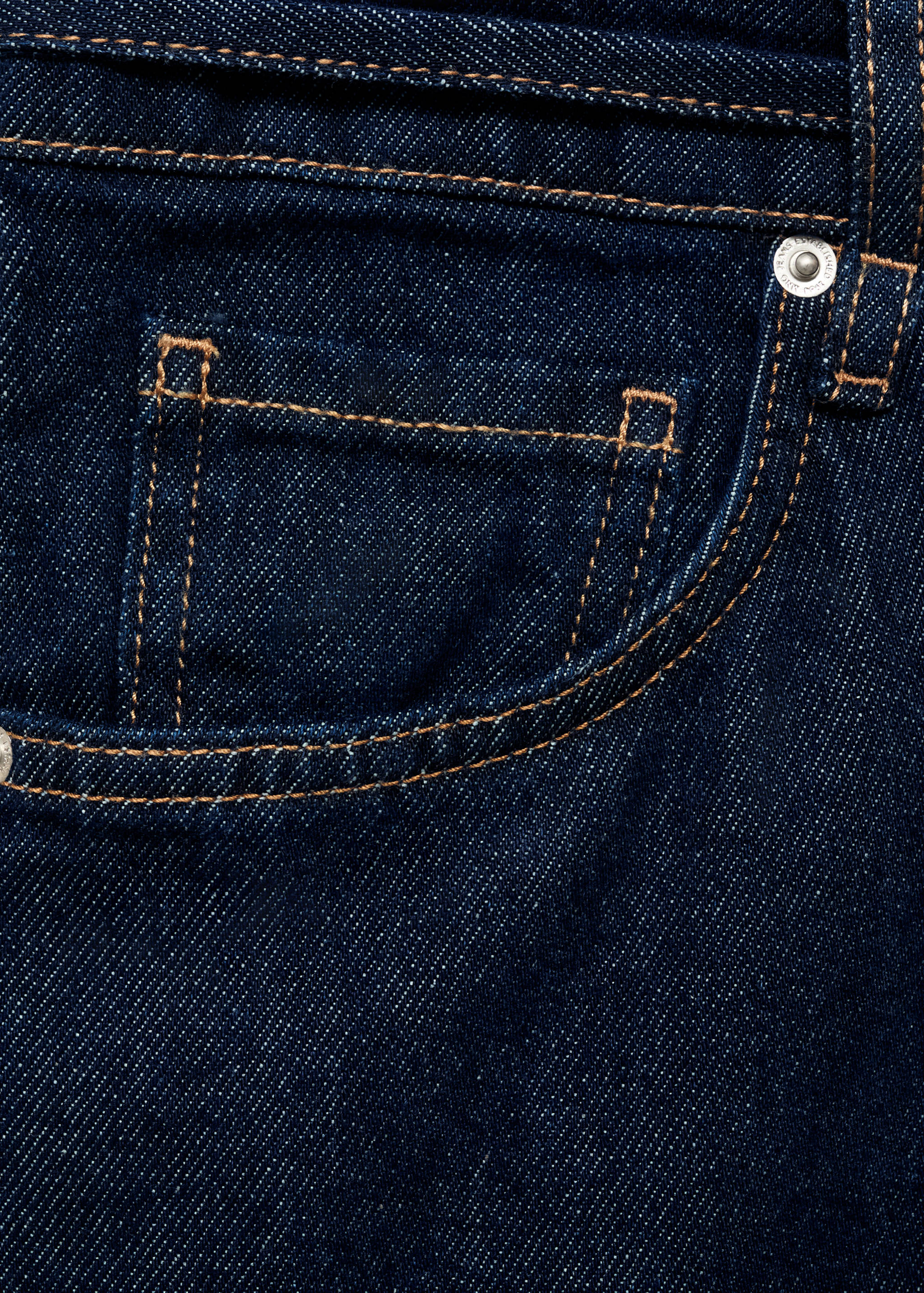 Low-rise wide leg jeans with belt - Details of the article 0