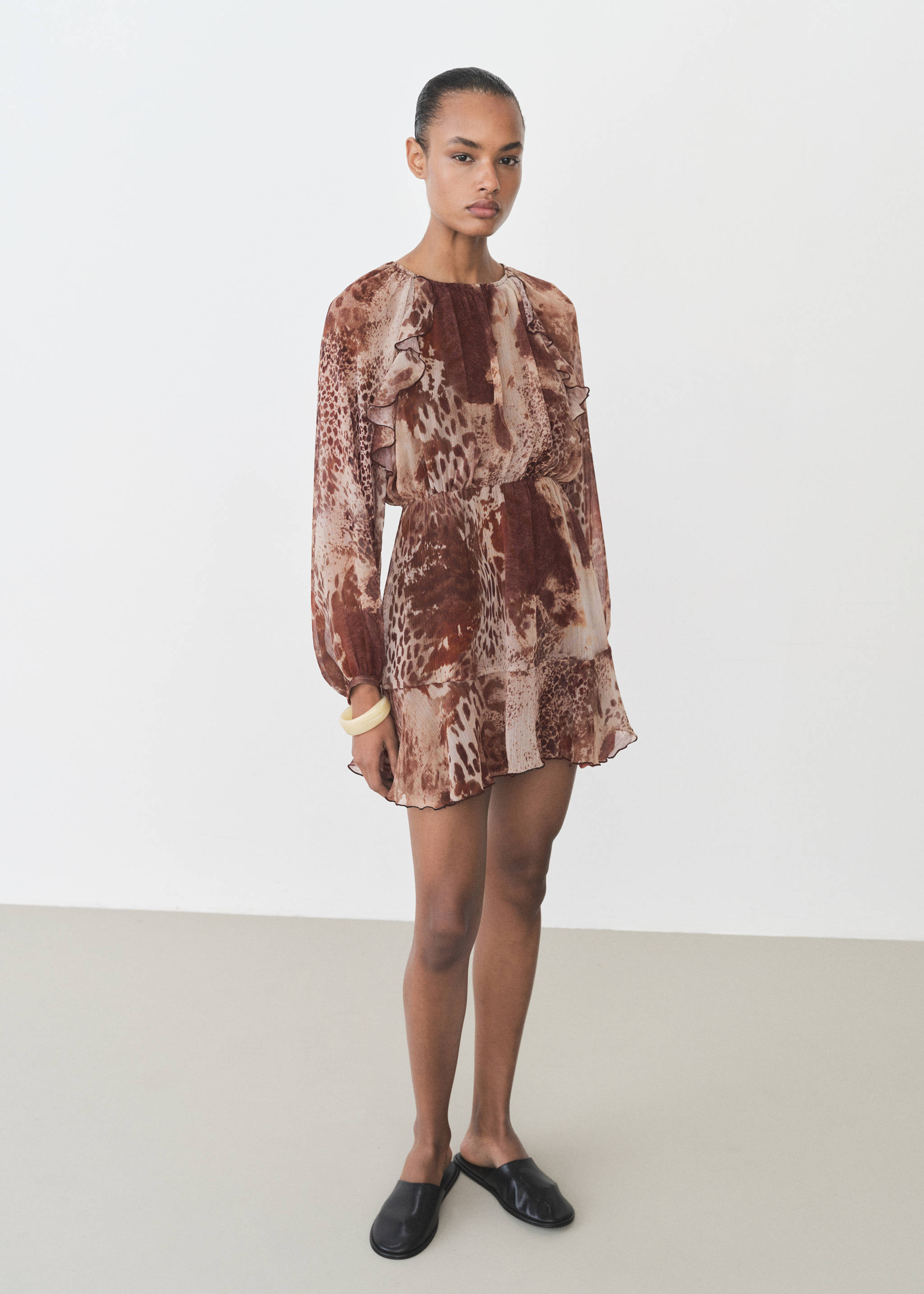 Vestido corto estampado volantes - Plano general