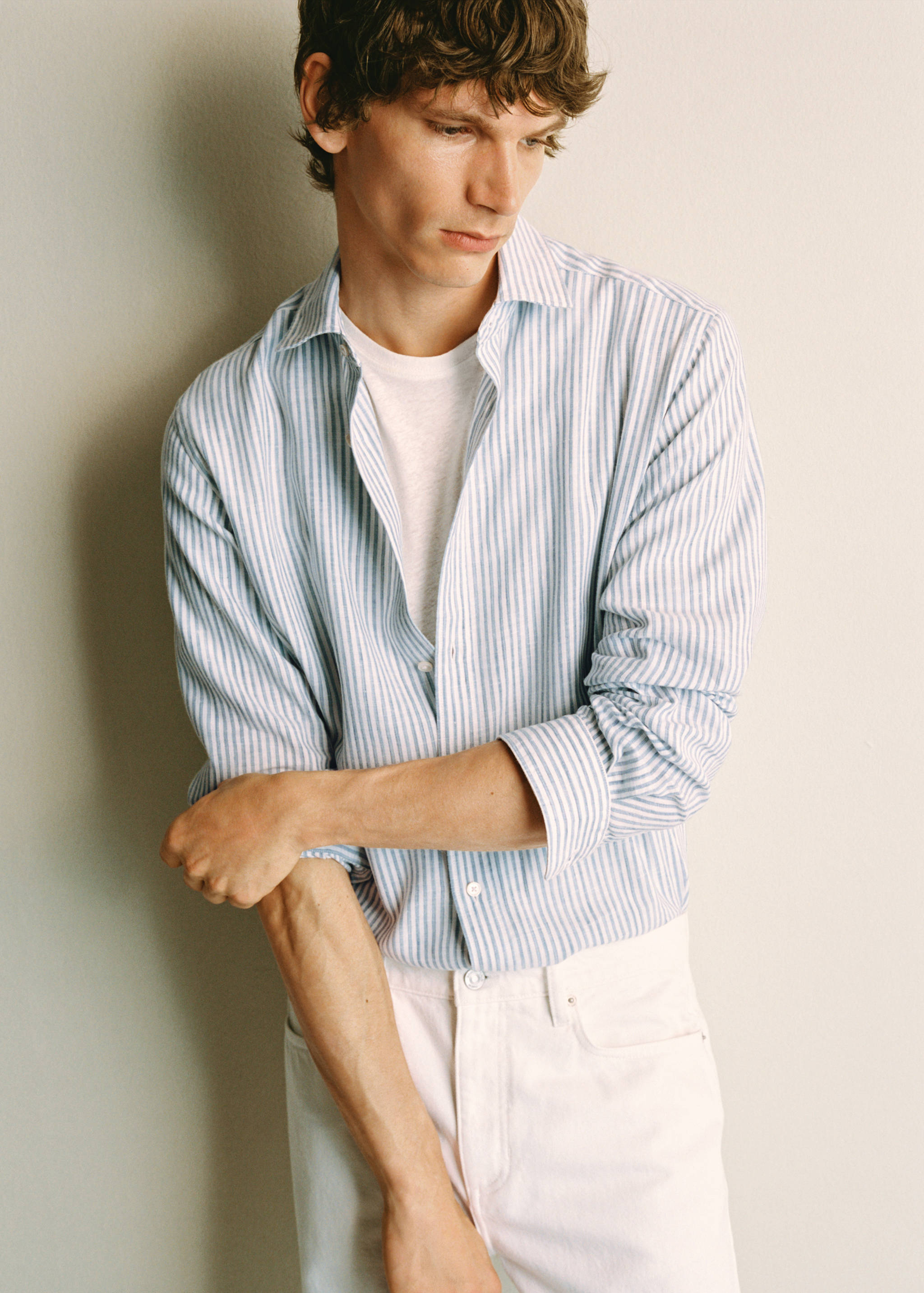 Regular fit striped linen shirt - Details of the article 3