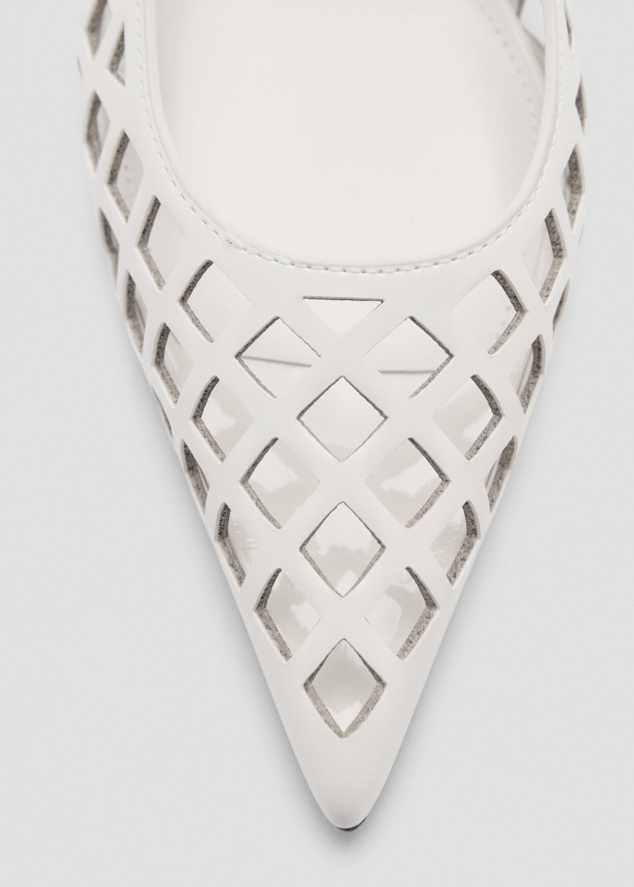 Die-cut kitten shoes - Details of the article 2