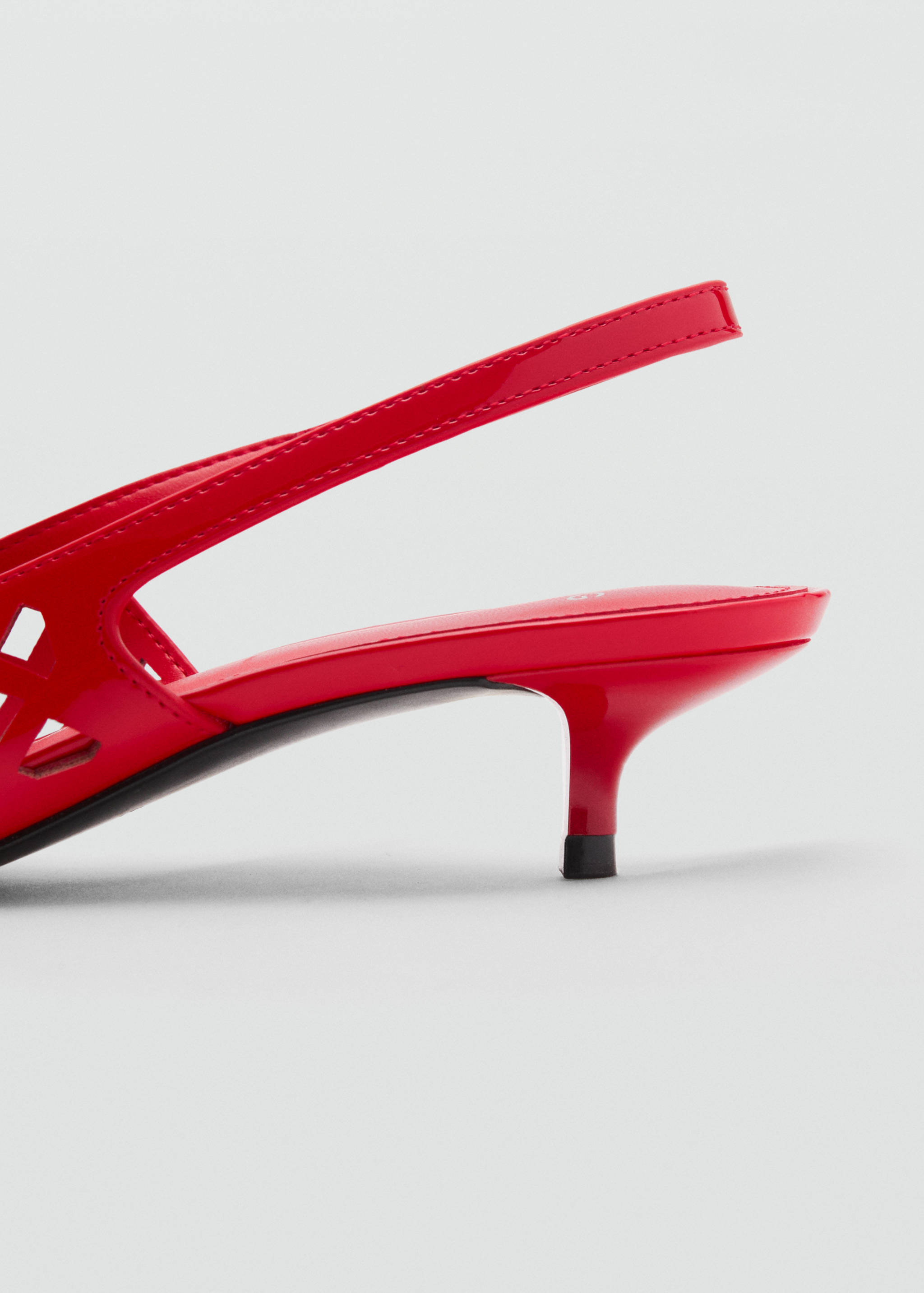 Die-cut kitten shoes - Details of the article 2