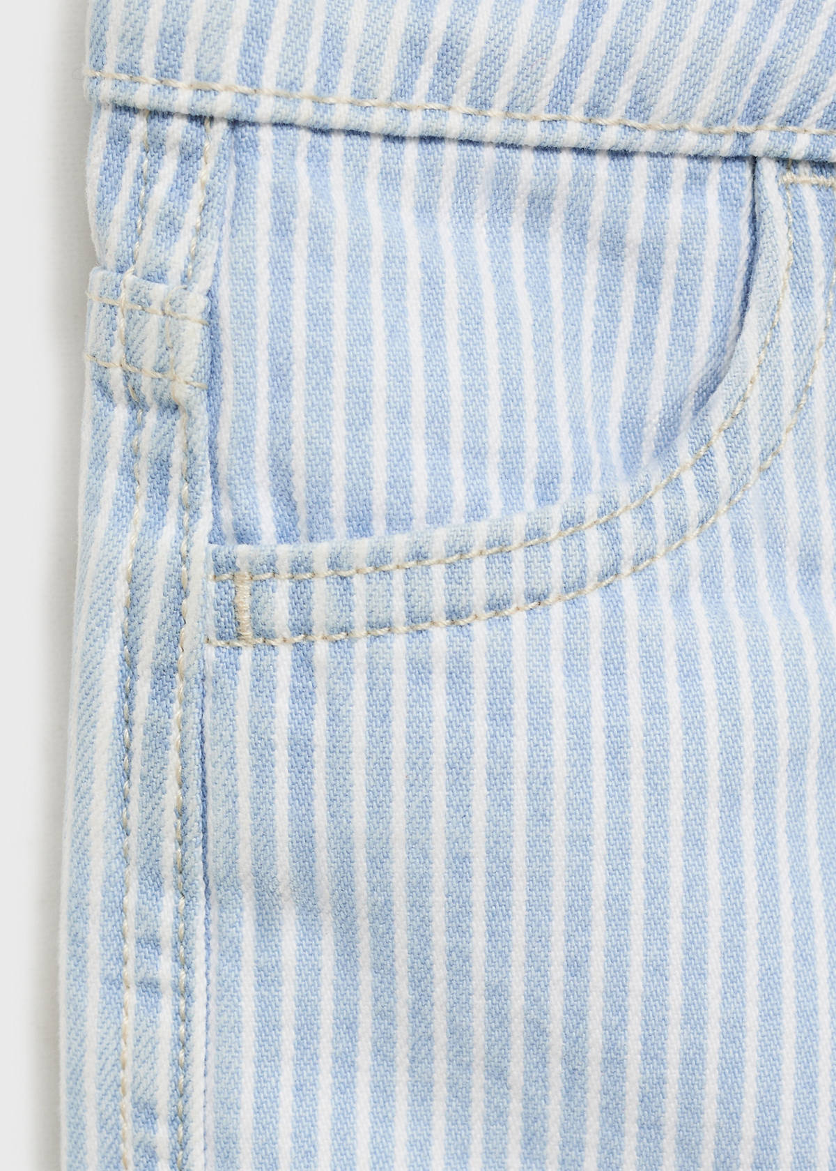 Striped denim shorts — Light Blue