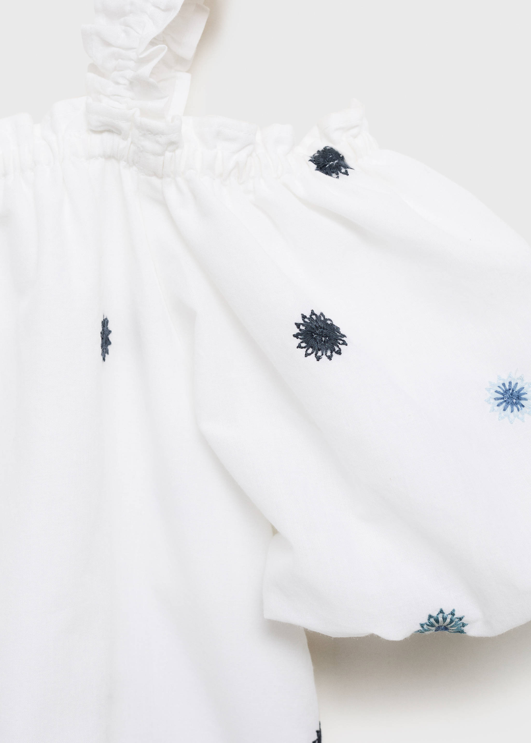 Cotton blouse with embroidered details - Details of the article 0