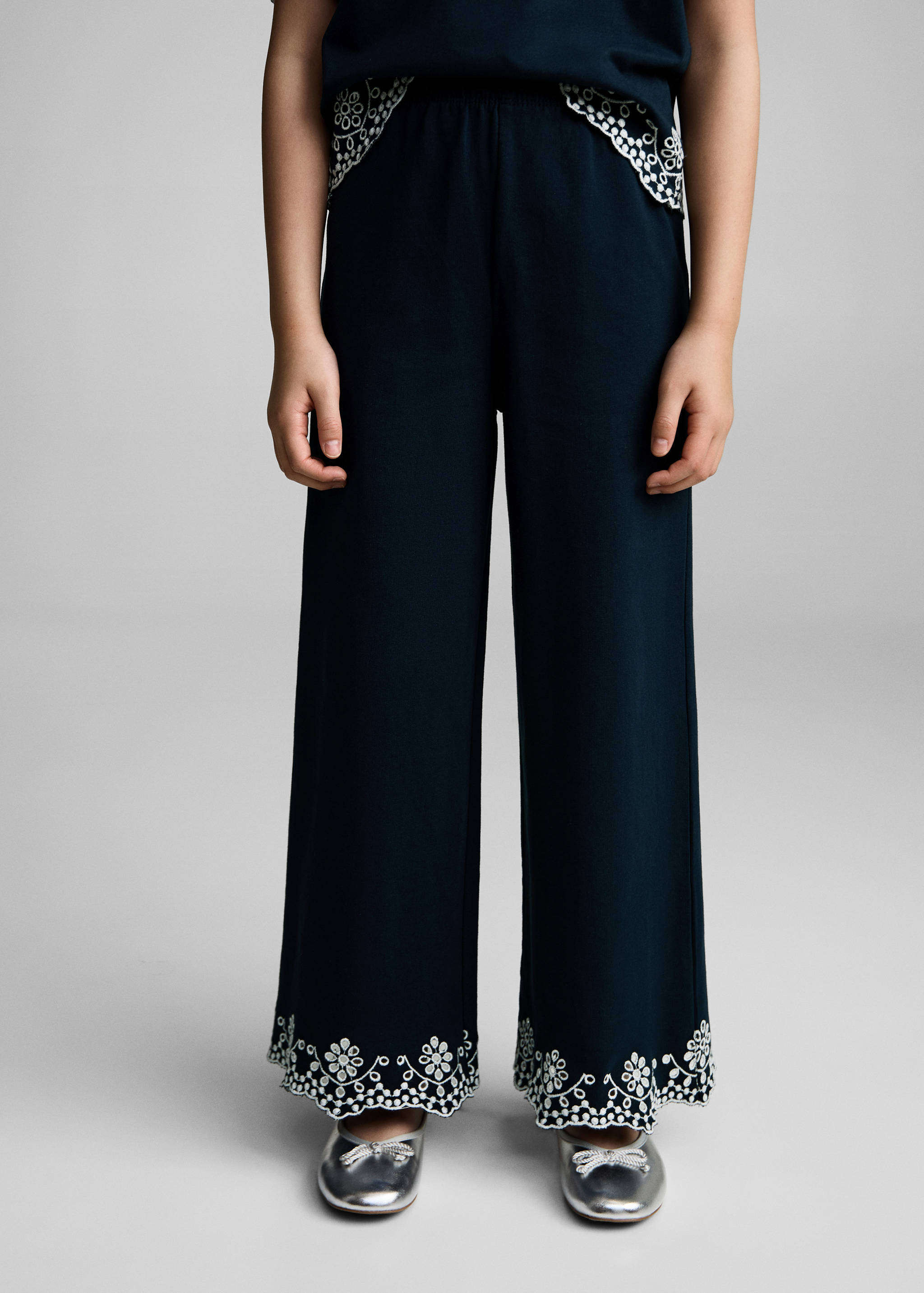 Broderie anglaise cotton troussers - Details of the article 6