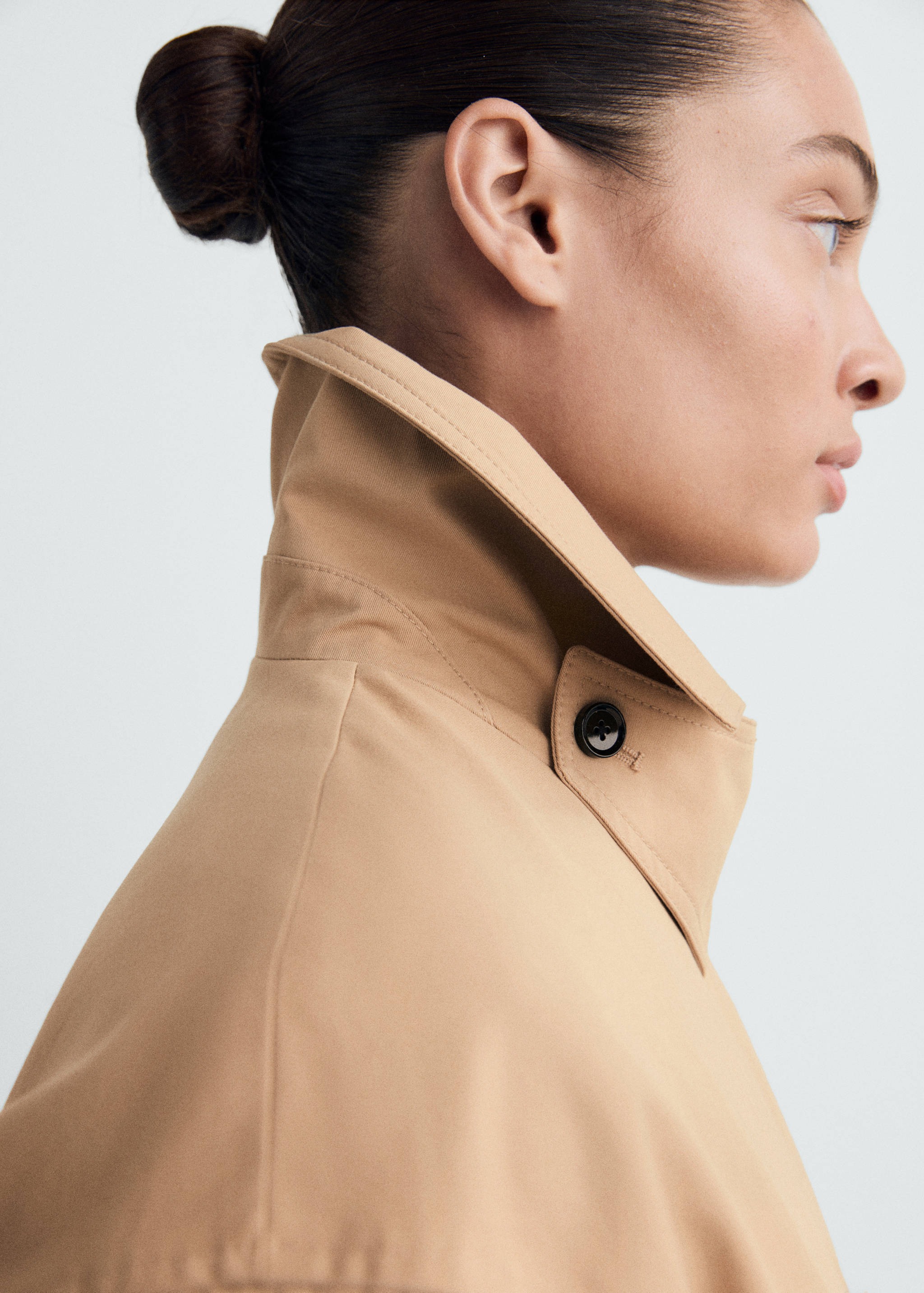 Long trench coat with belt - Details of the article 1