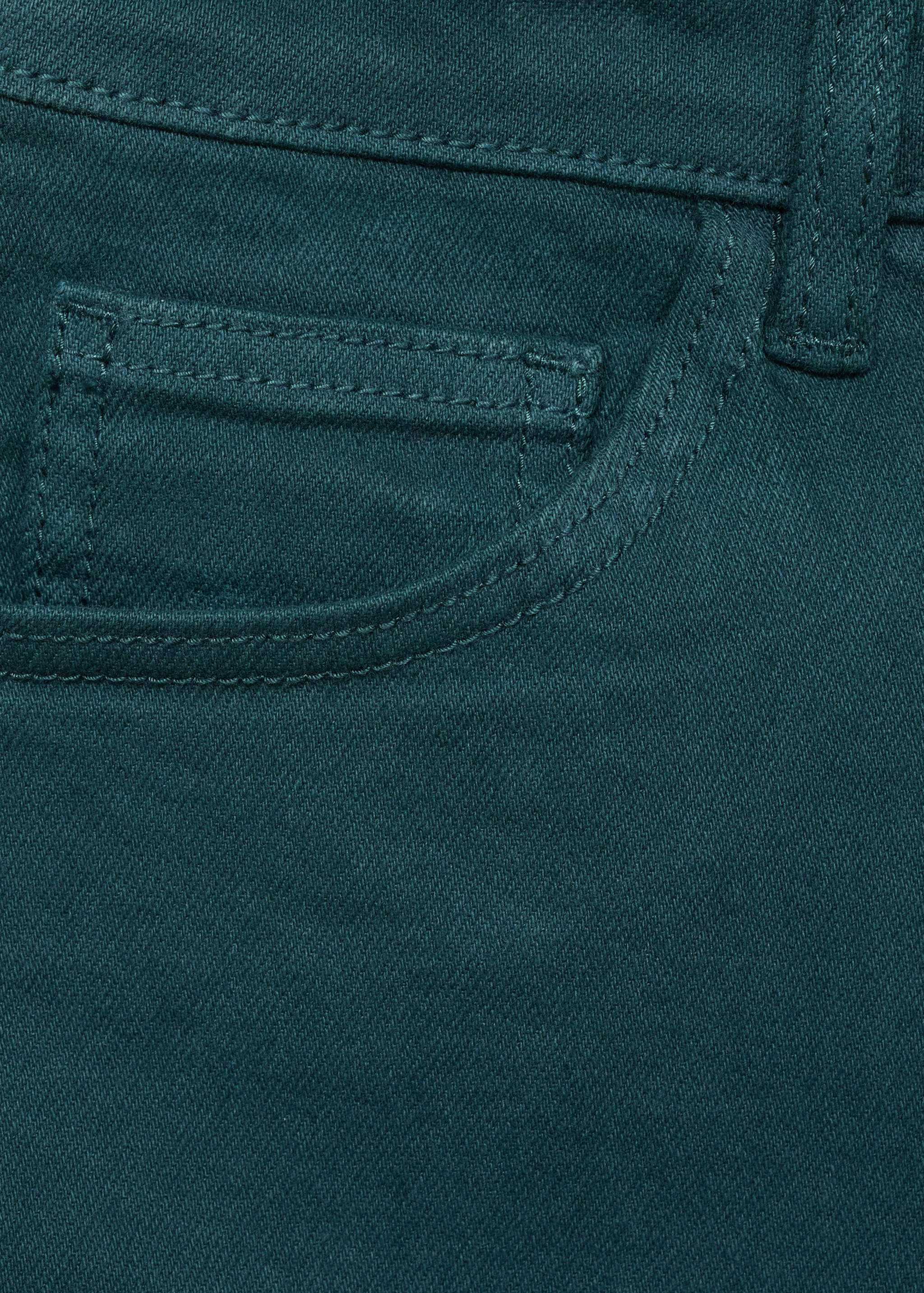 Denim shorts with frayed hem - Details of the article 0