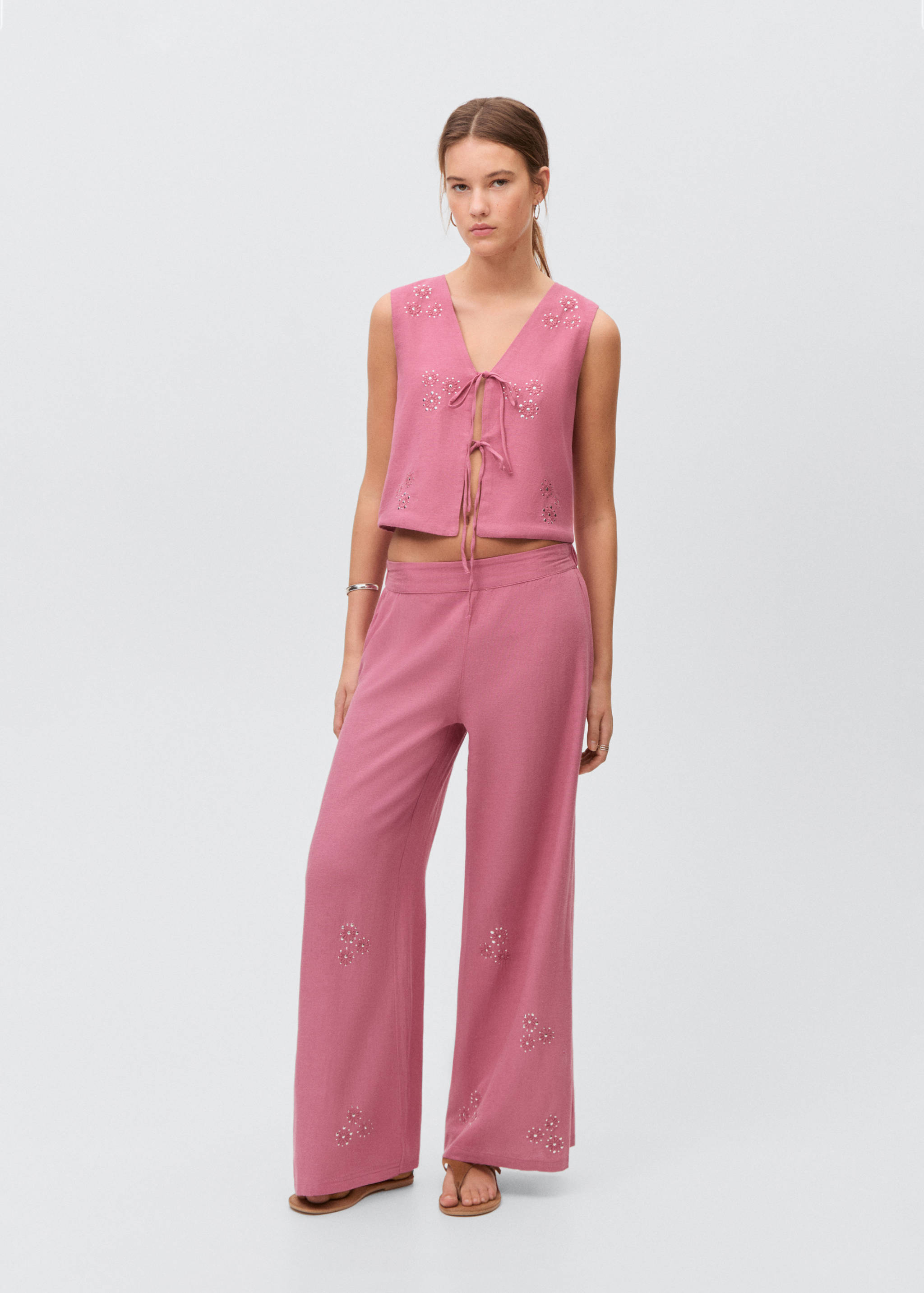 Pantalon style jupe-culotte broderie - Plan général