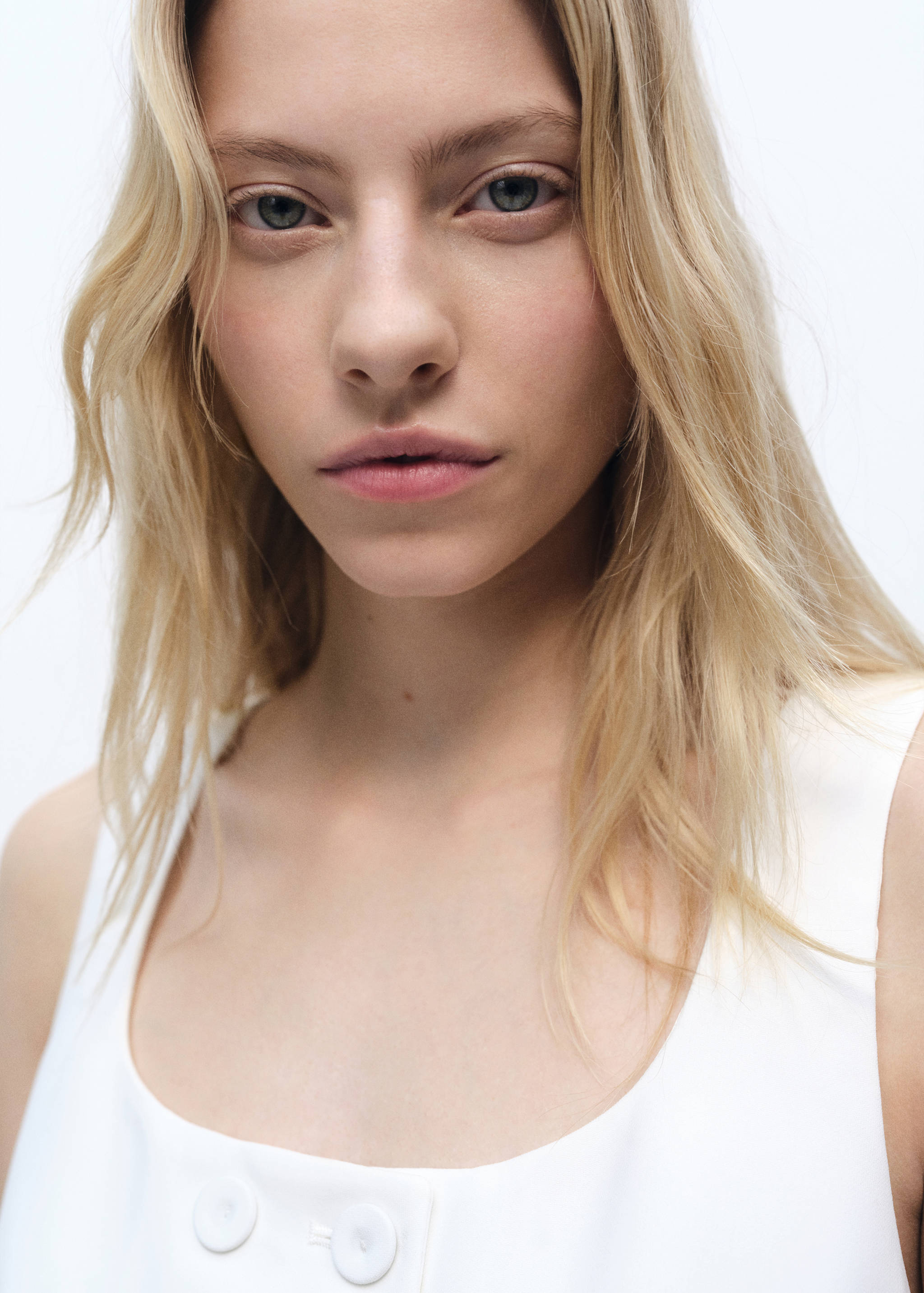 Double-breasted suit waistcoat - Details of the article 1