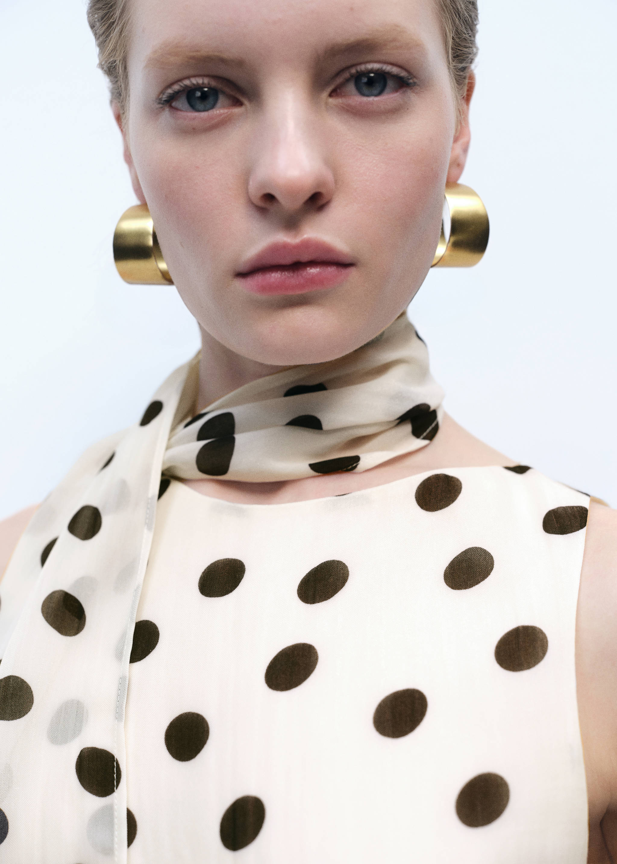 Polka-dot wrap-neck blouse - Details of the article 1