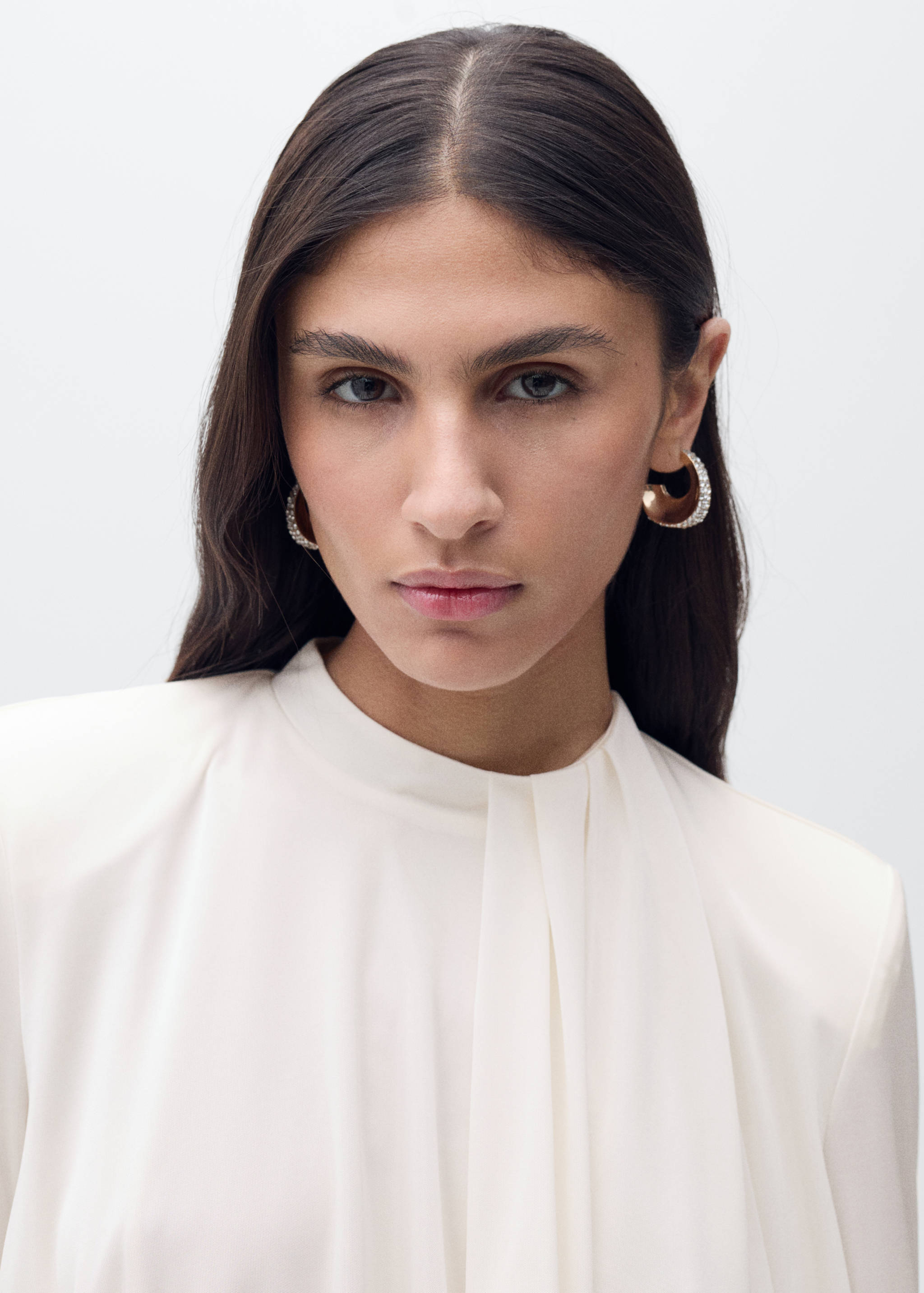 Satijnen jurk met rucheskraag - Detail van het artikel 1