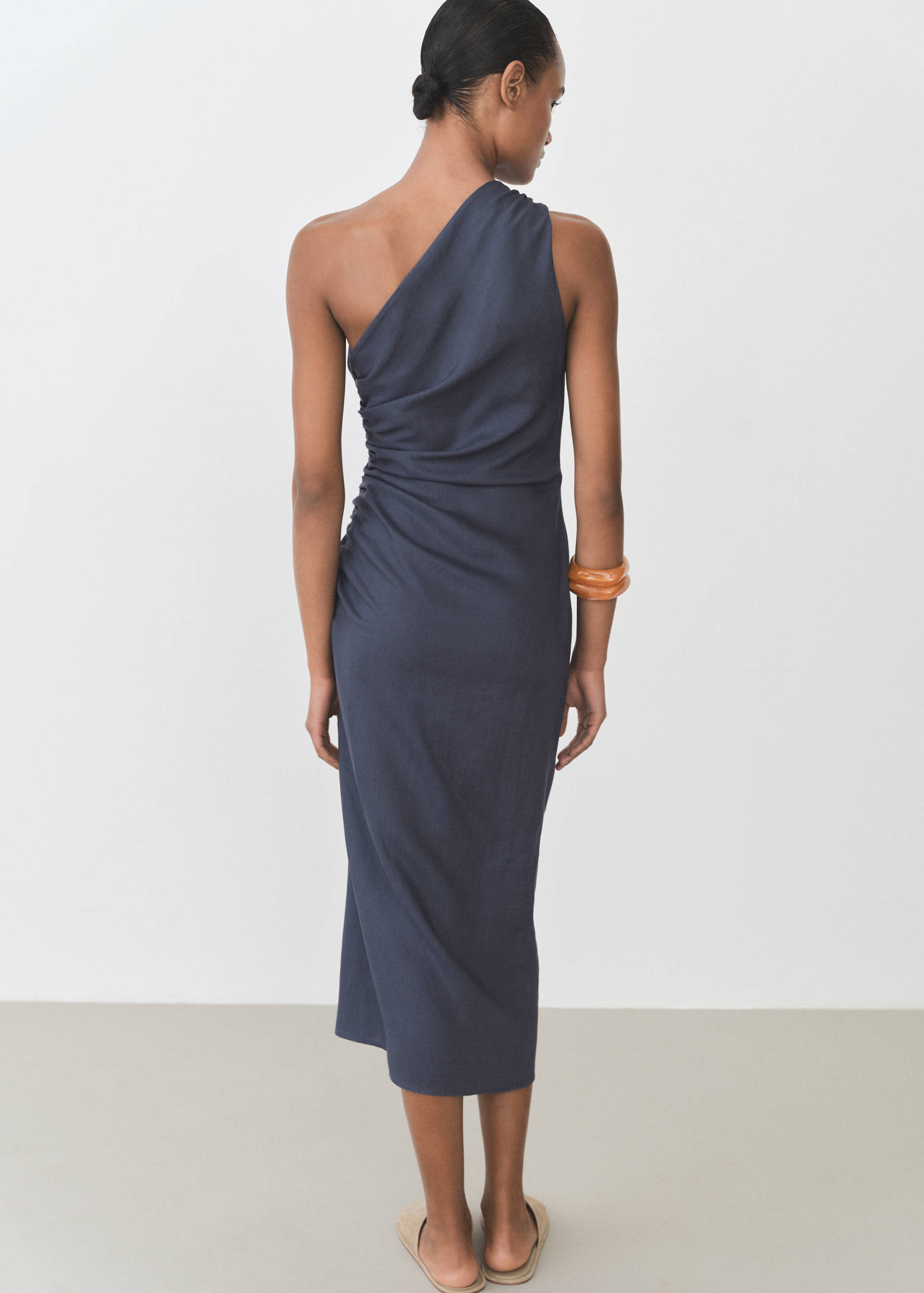 Robe asymétrique détails froncés - Verso de l’article