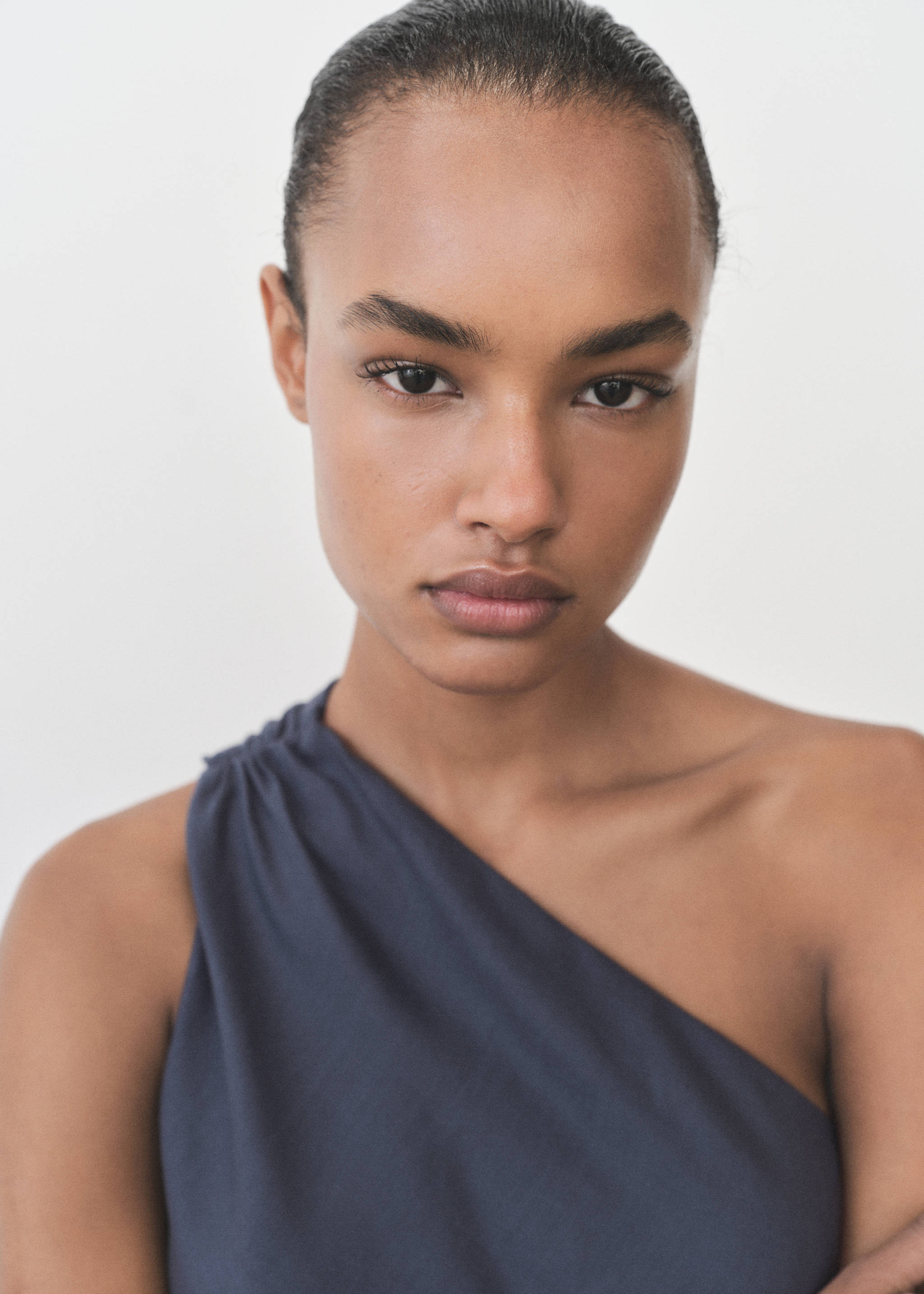 Robe asymétrique détails froncés - Détail de l'article 1