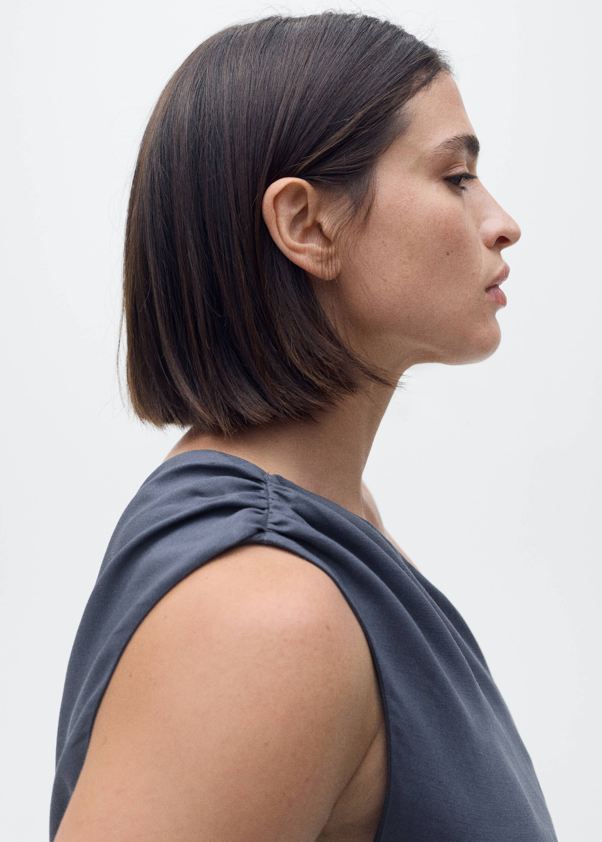 Robe asymétrique détails froncés - Détail de l'article 4