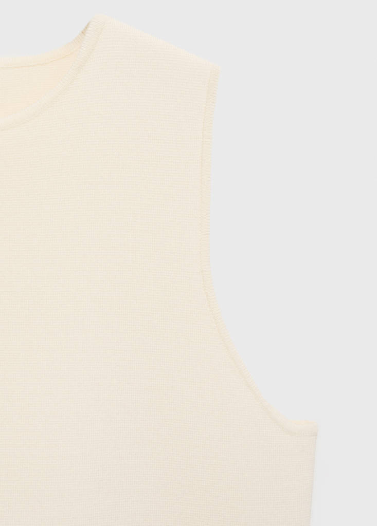 Fine-knit waistcoat with buttons — Ecru