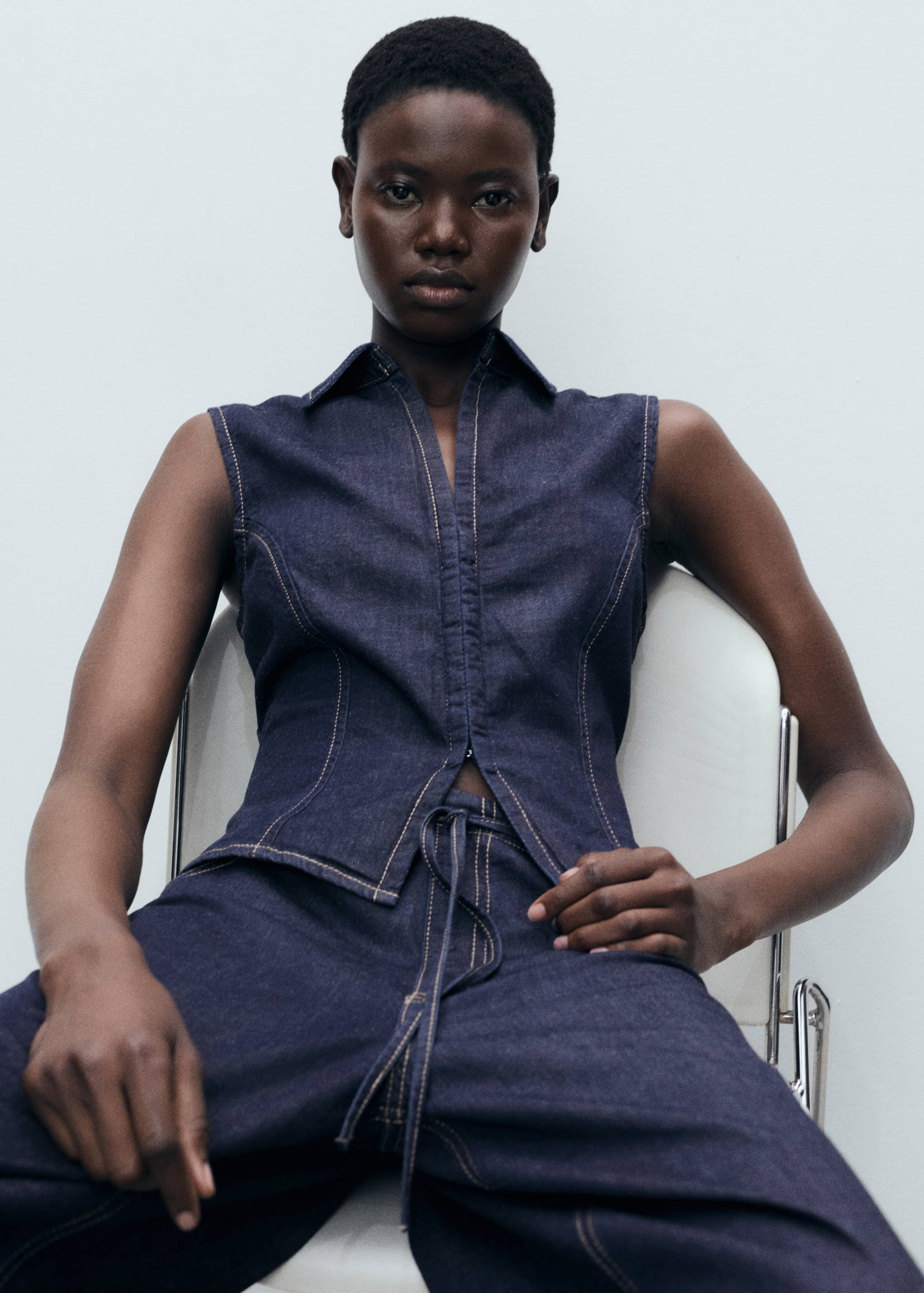 Fitted denim top - Details of the article 4