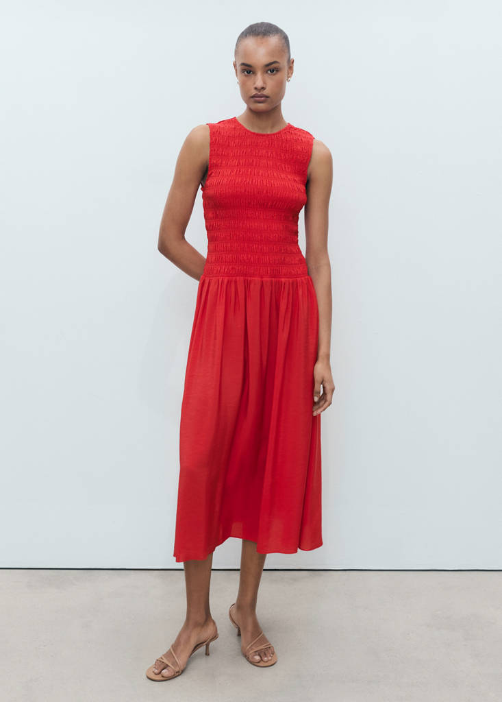 Flared dress with gathered body — Red