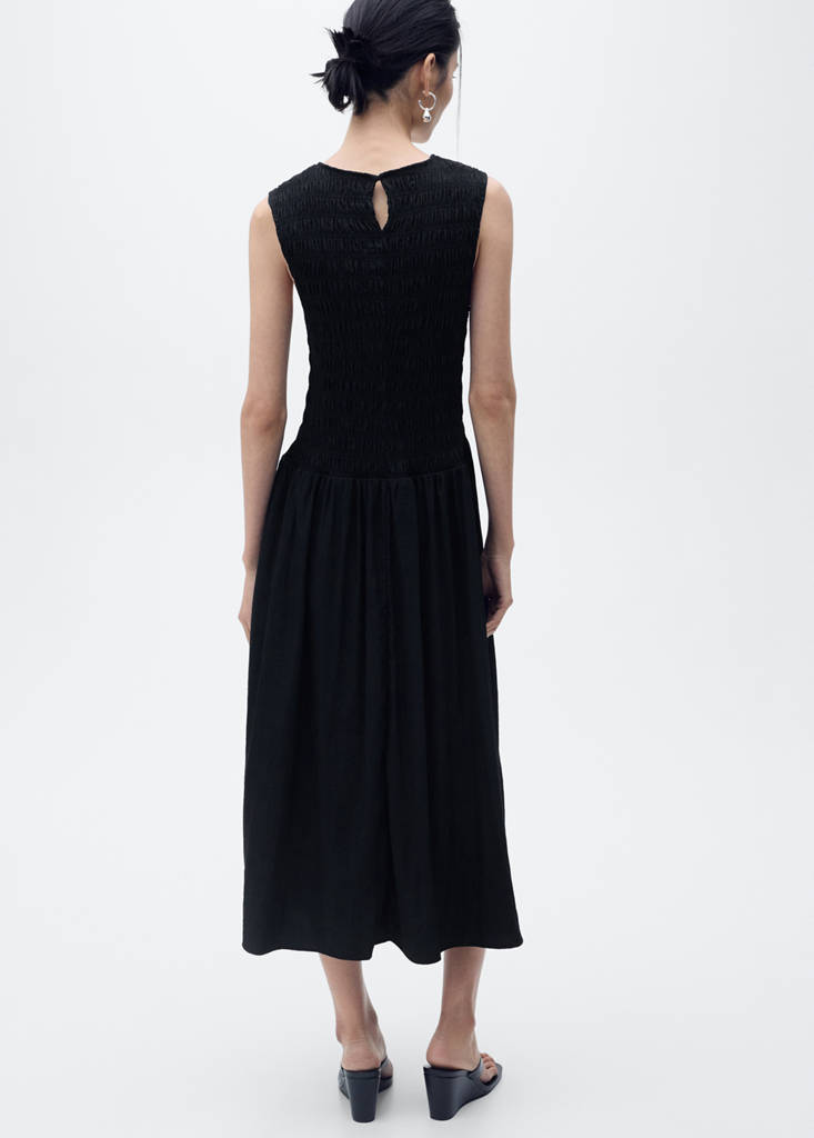 Flared dress with gathered body — Black