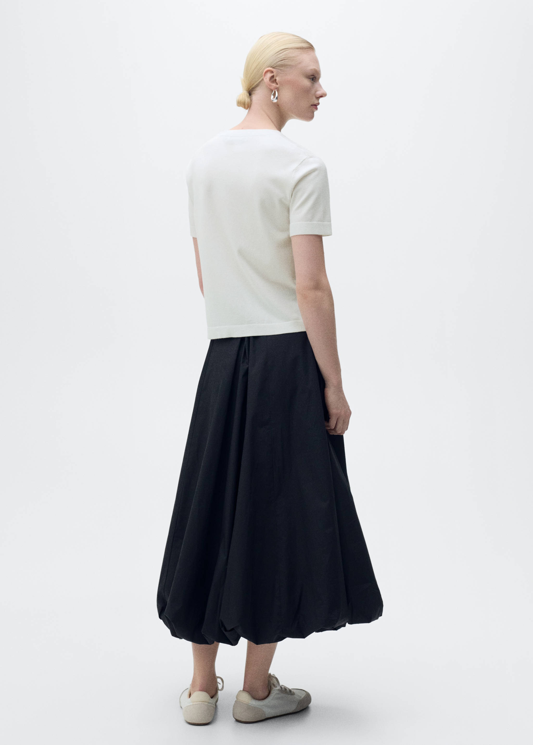 Camisola de malha fina com manga curta - Verso do artigo