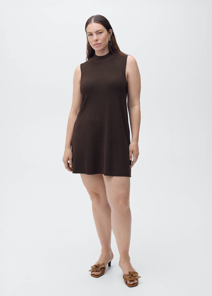 Perkins-neck knitted dress — Chocolate