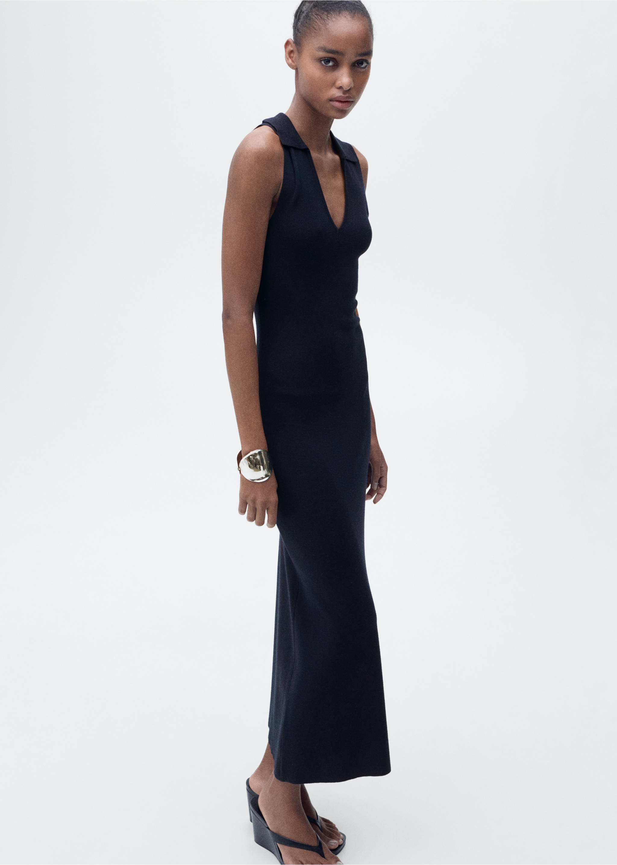 Knitted midi-dress with lapels - Details of the article 2, Dark Navy. Ref: 87097185-00.